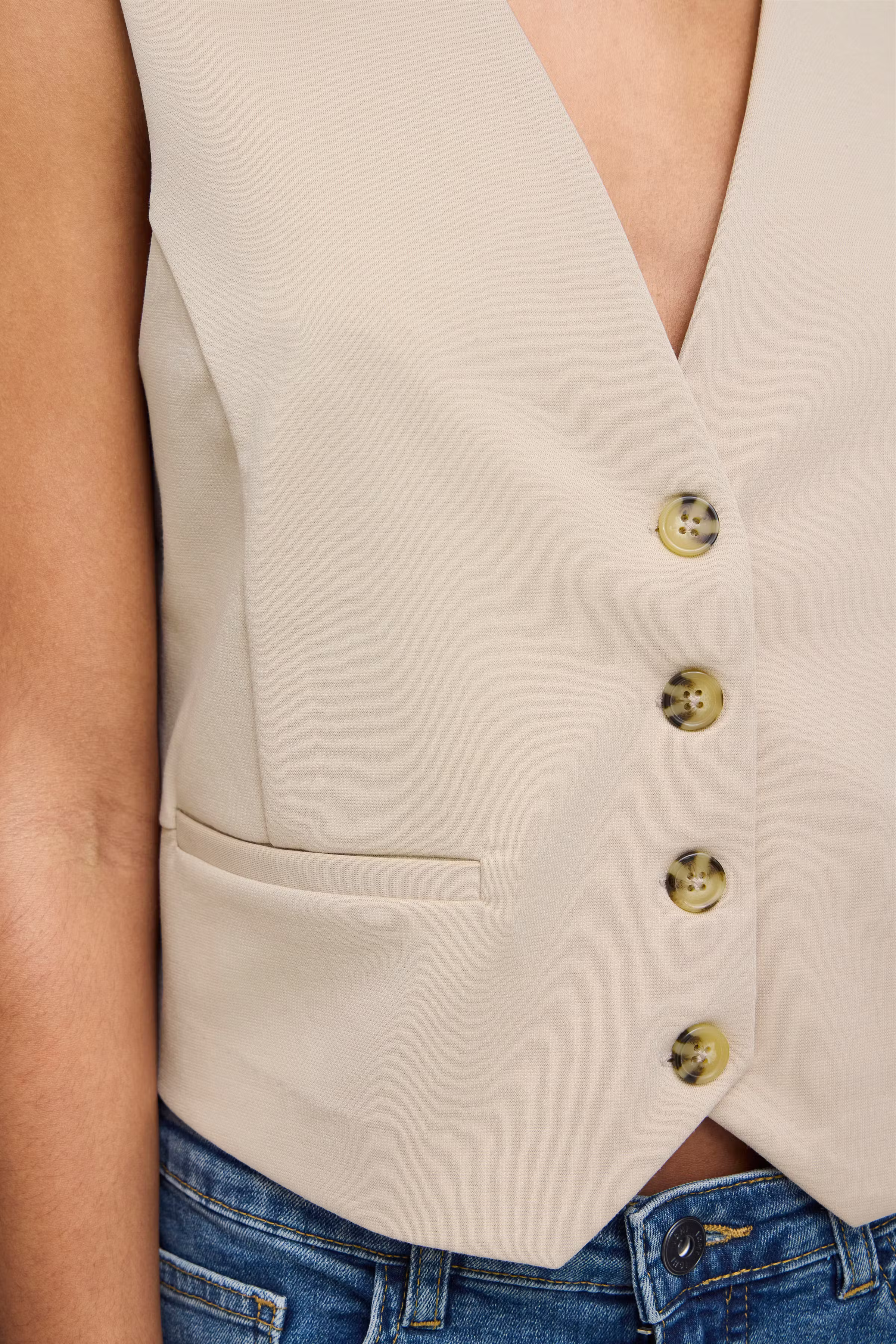 IXKATE Vest LOOKBOOK DETAIL 20122175-151308