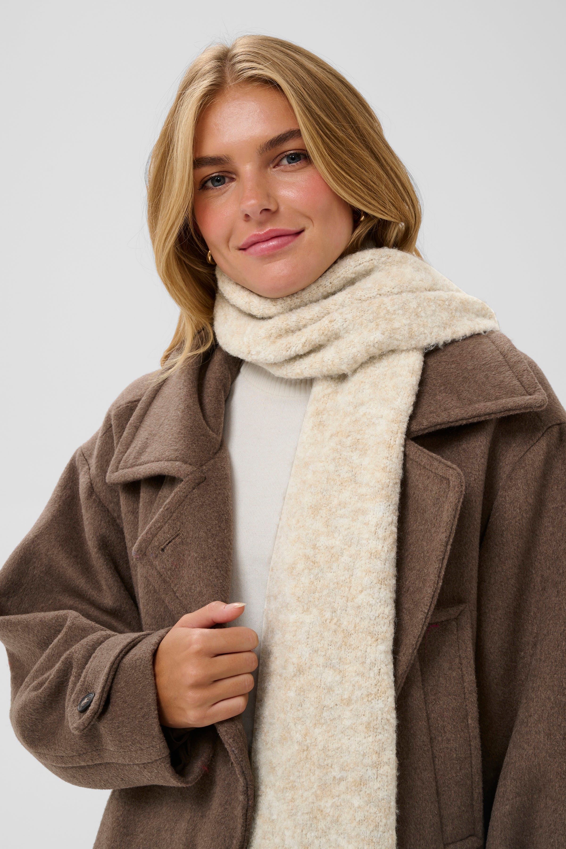 AgitaSZ Skjerf LOOKBOOK DETAIL 30514175-130403