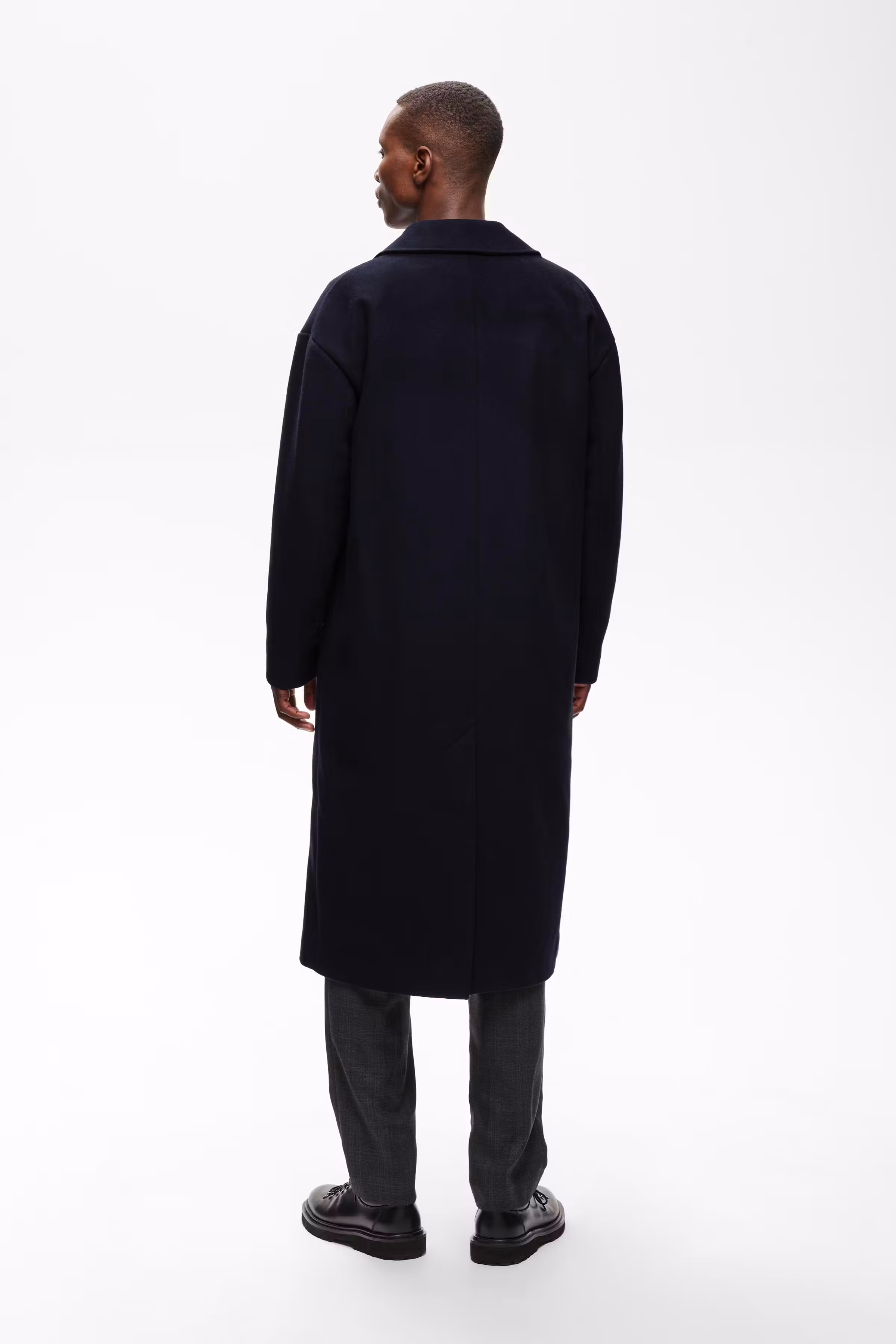 MABullmer Mantel LOOKBOOK BACK 30209471-194011