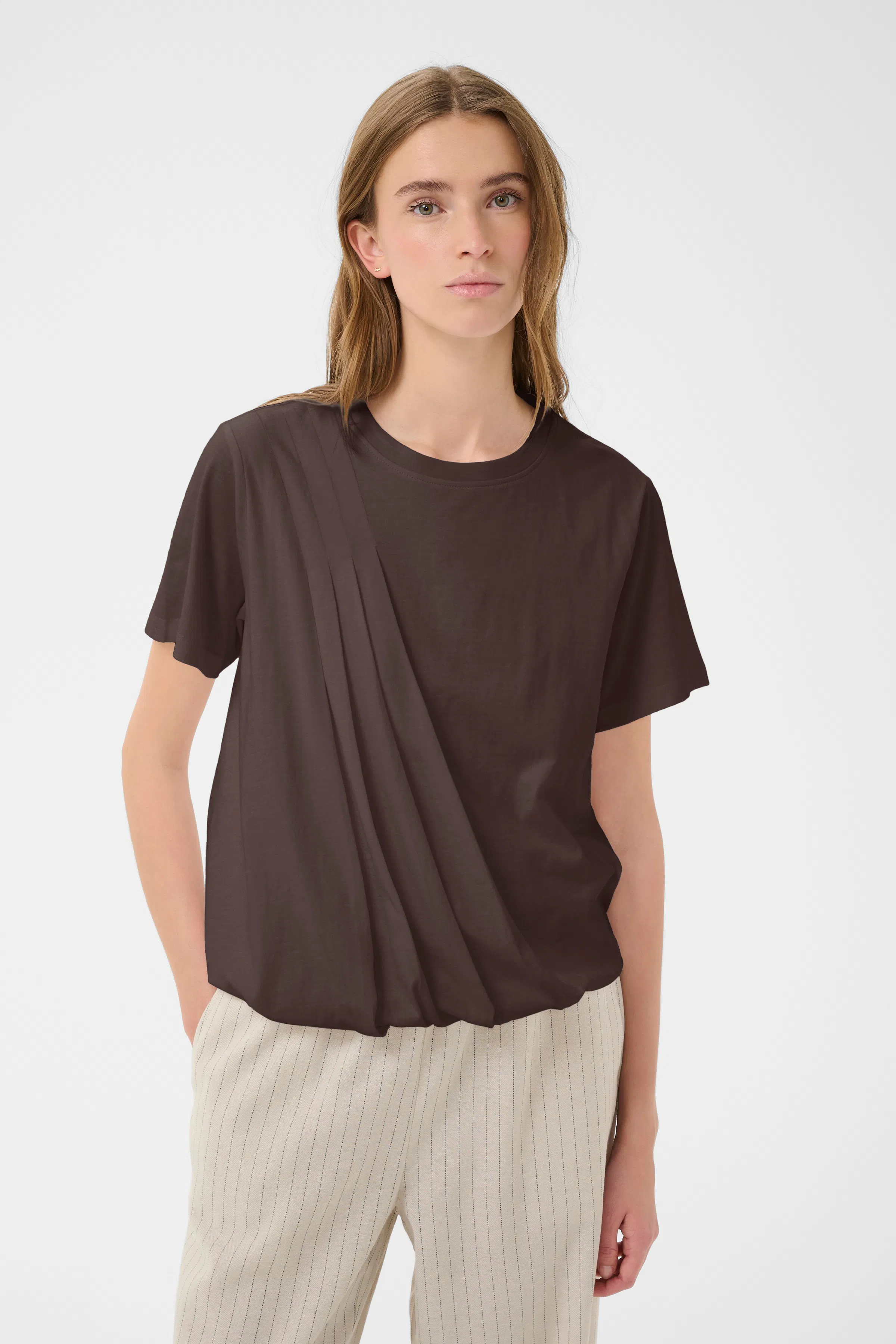 KBFatima T-shirt LOOKBOOK FRONT 10105965-191216