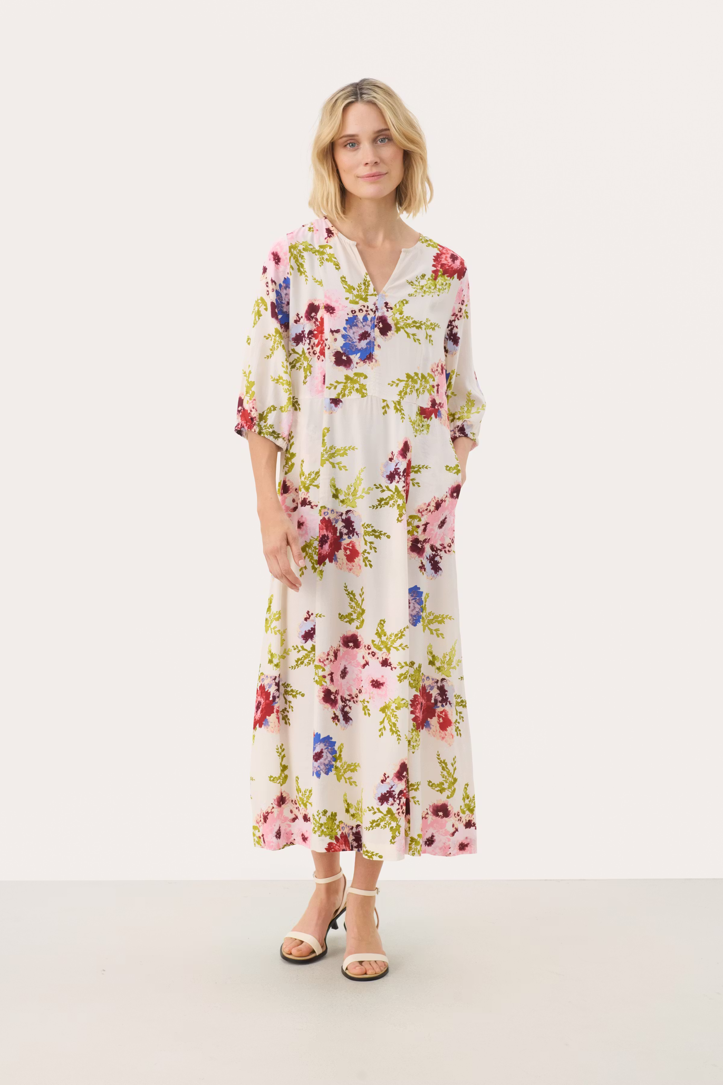 TittaPW Kjole LOOKBOOK FRONT 30309823-303962