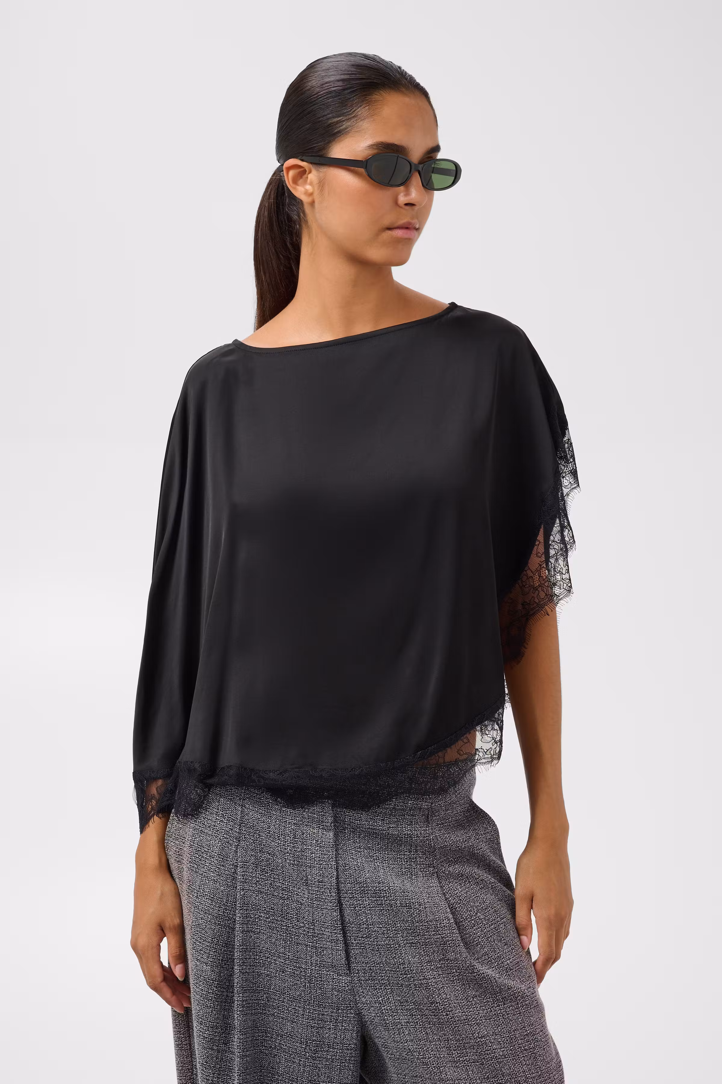 SLCinna Tuch LOOKBOOK FRONT 30409632-194008