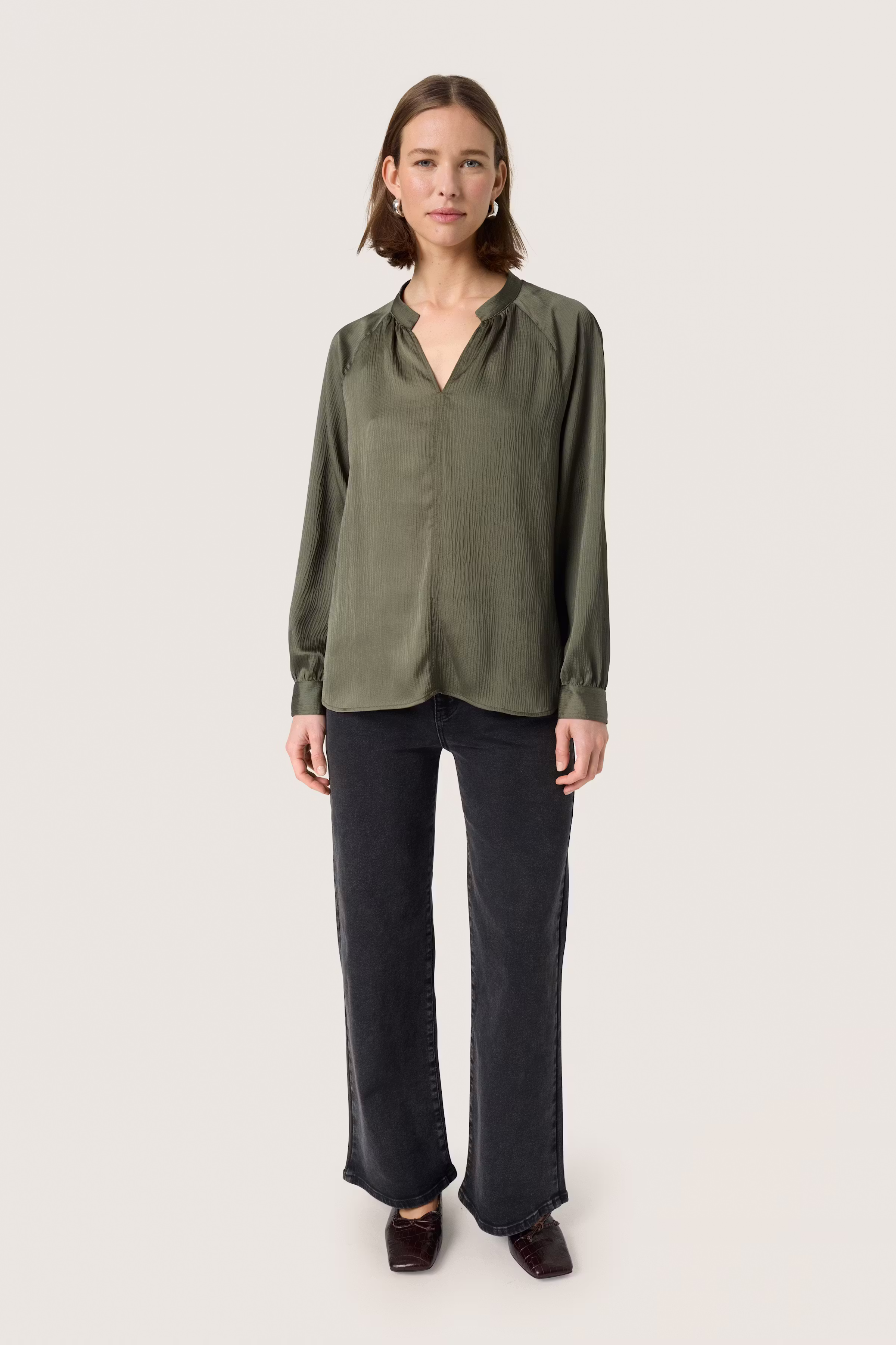 SLIoana Blouse LOOKBOOK FRONT 30407197-190511