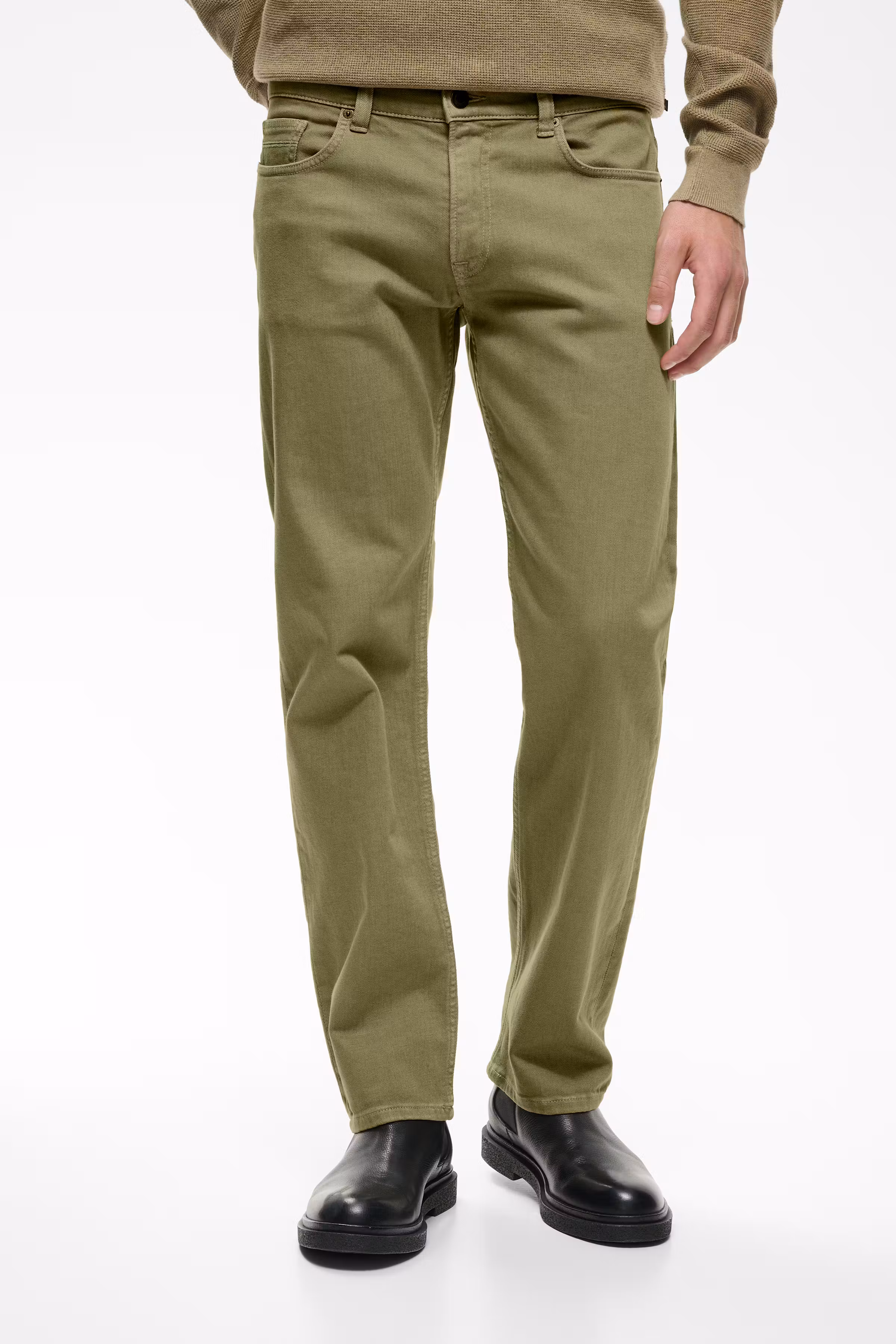 MAMike Hose LOOKBOOK FRONT 30209153-170510