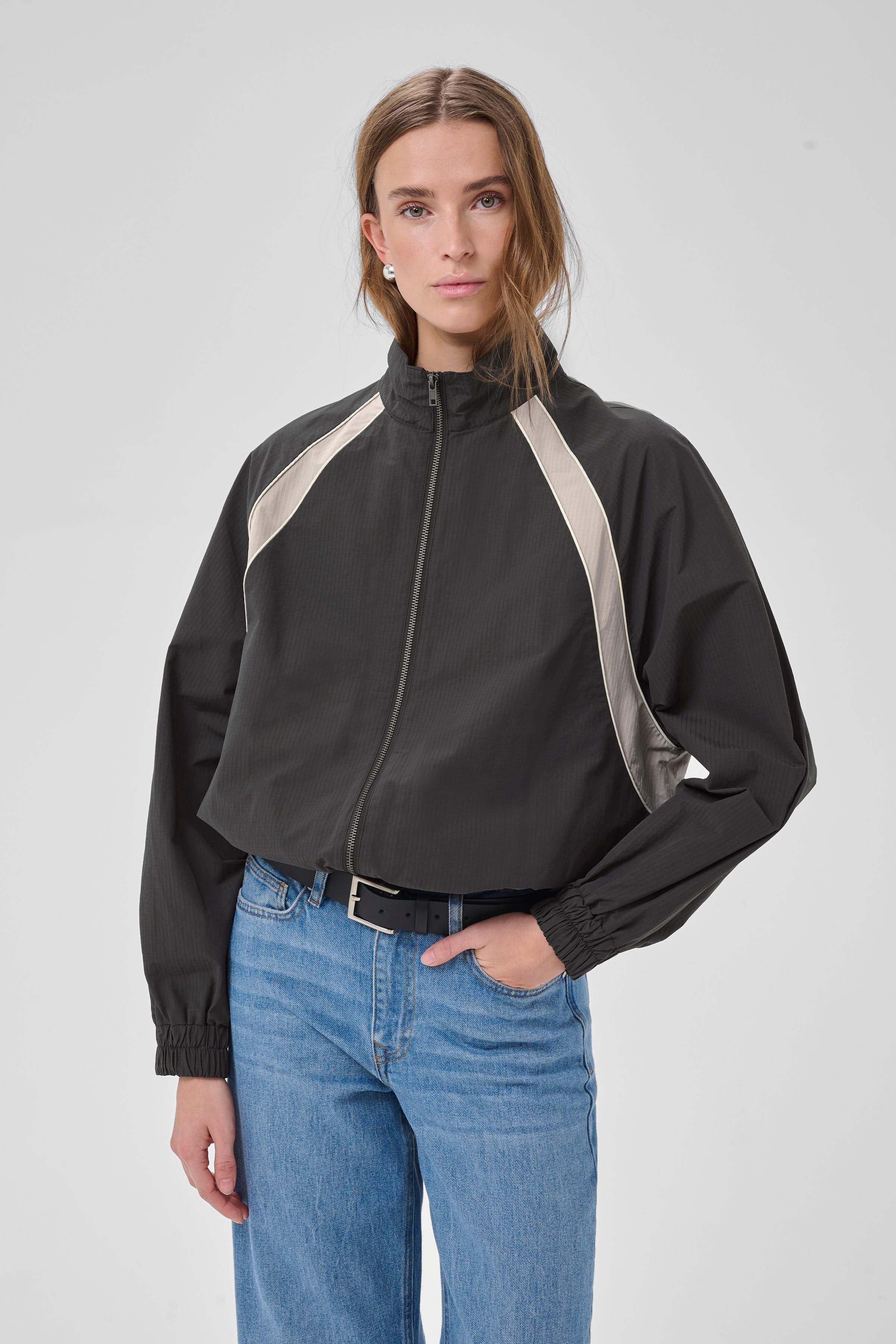 MWTasma Casual Jacke LOOKBOOK FRONT 10705524-193906