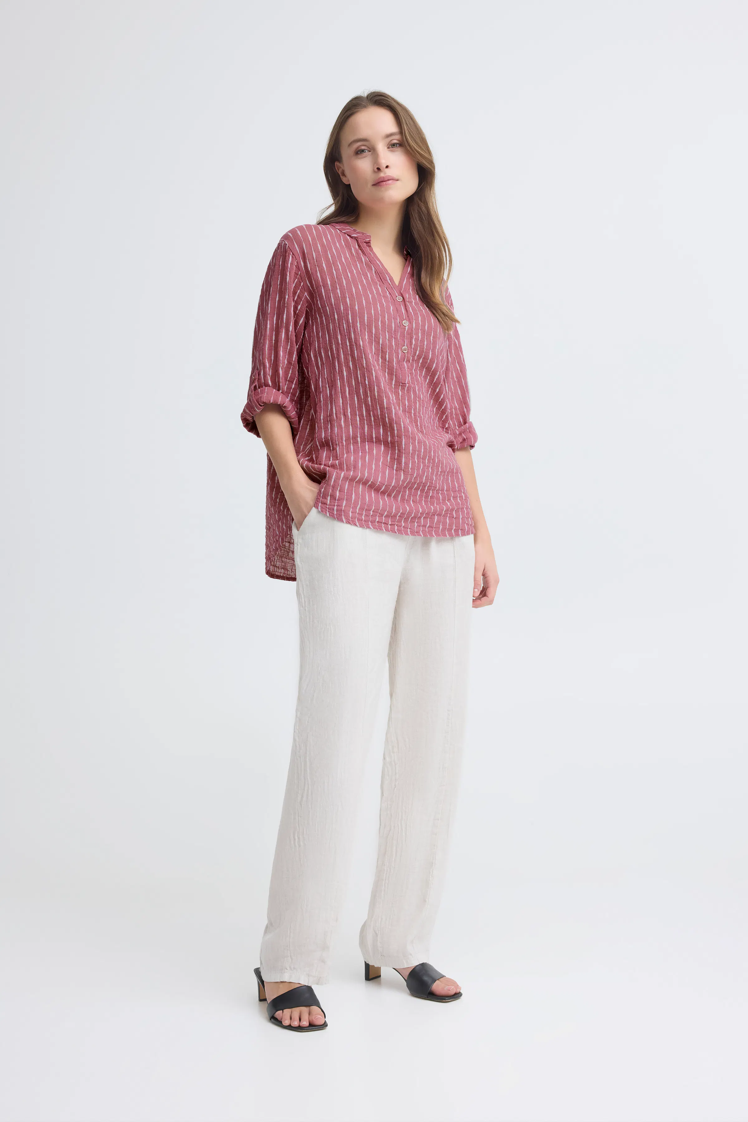 SBALEXIA Blus LOOKBOOK FRONT 22101158-171612