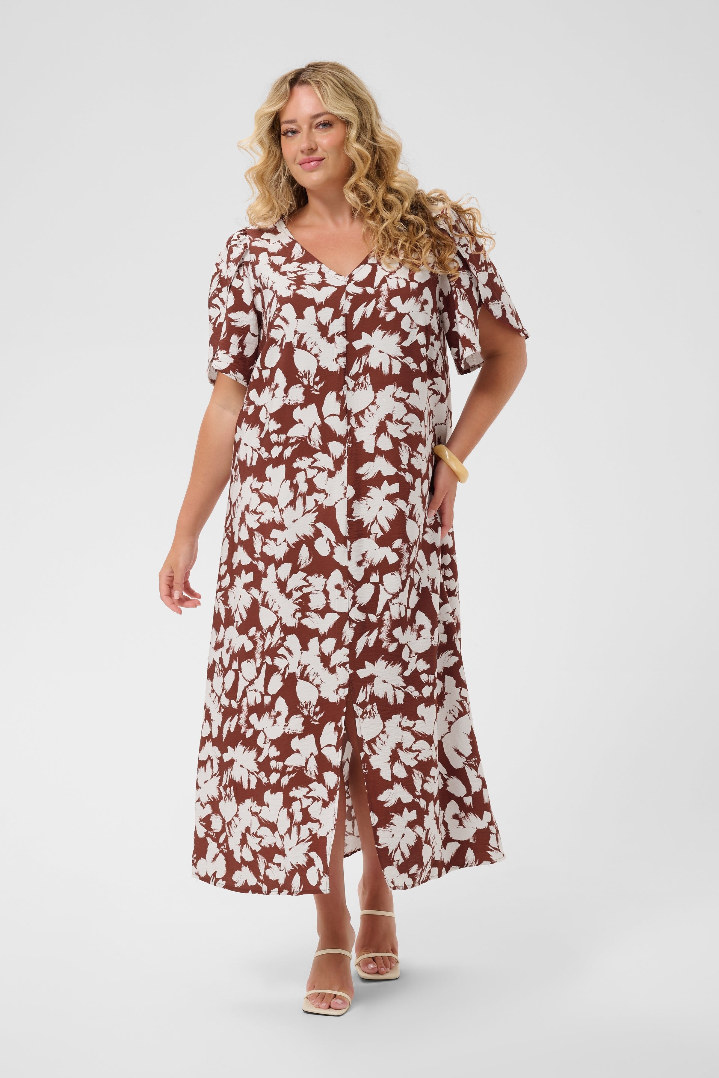 KCevia Kleid LOOKBOOK FRONT 10584138-109283