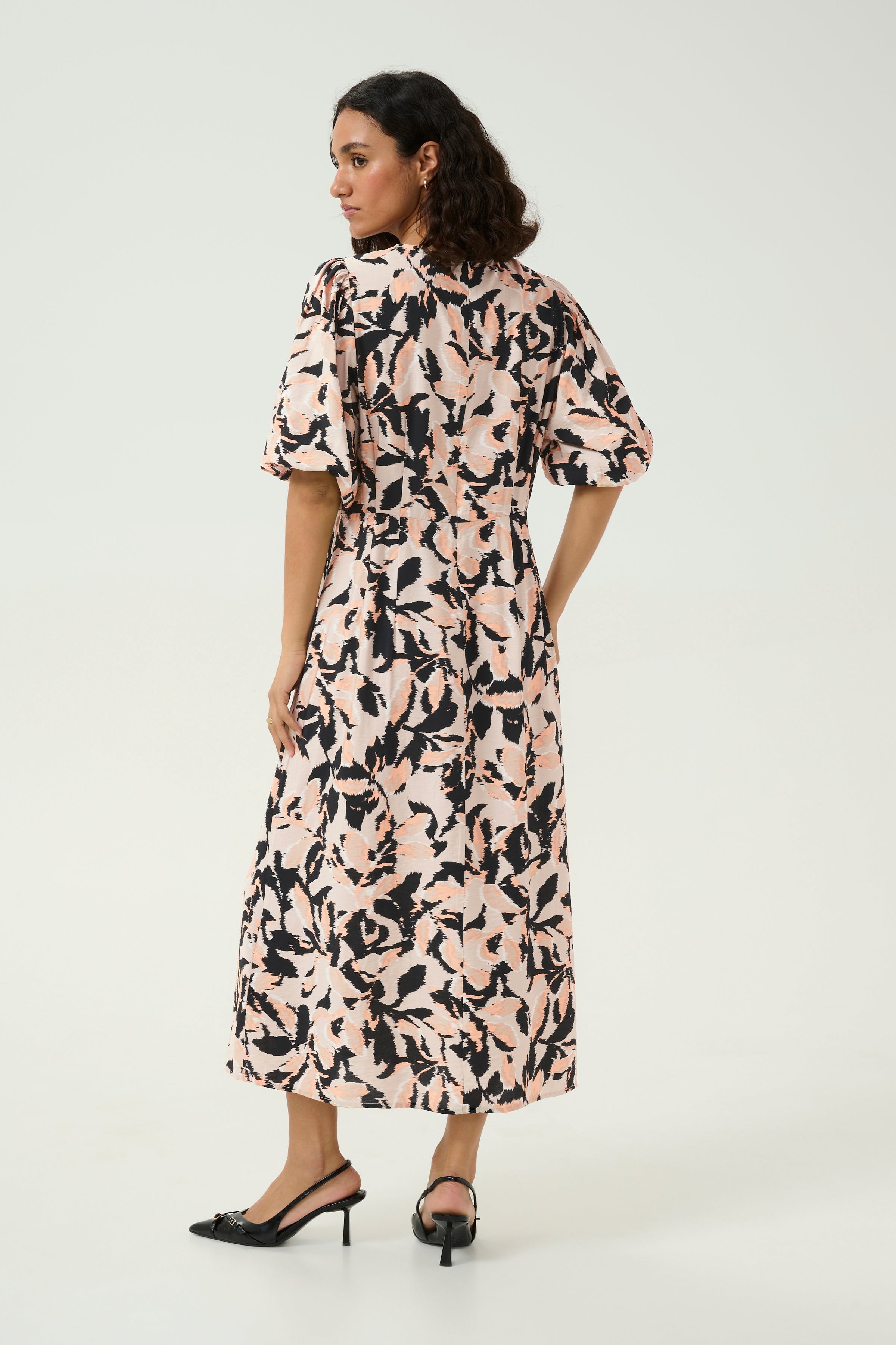 KApaco Dress LOOKBOOK BACK 10509643-107096