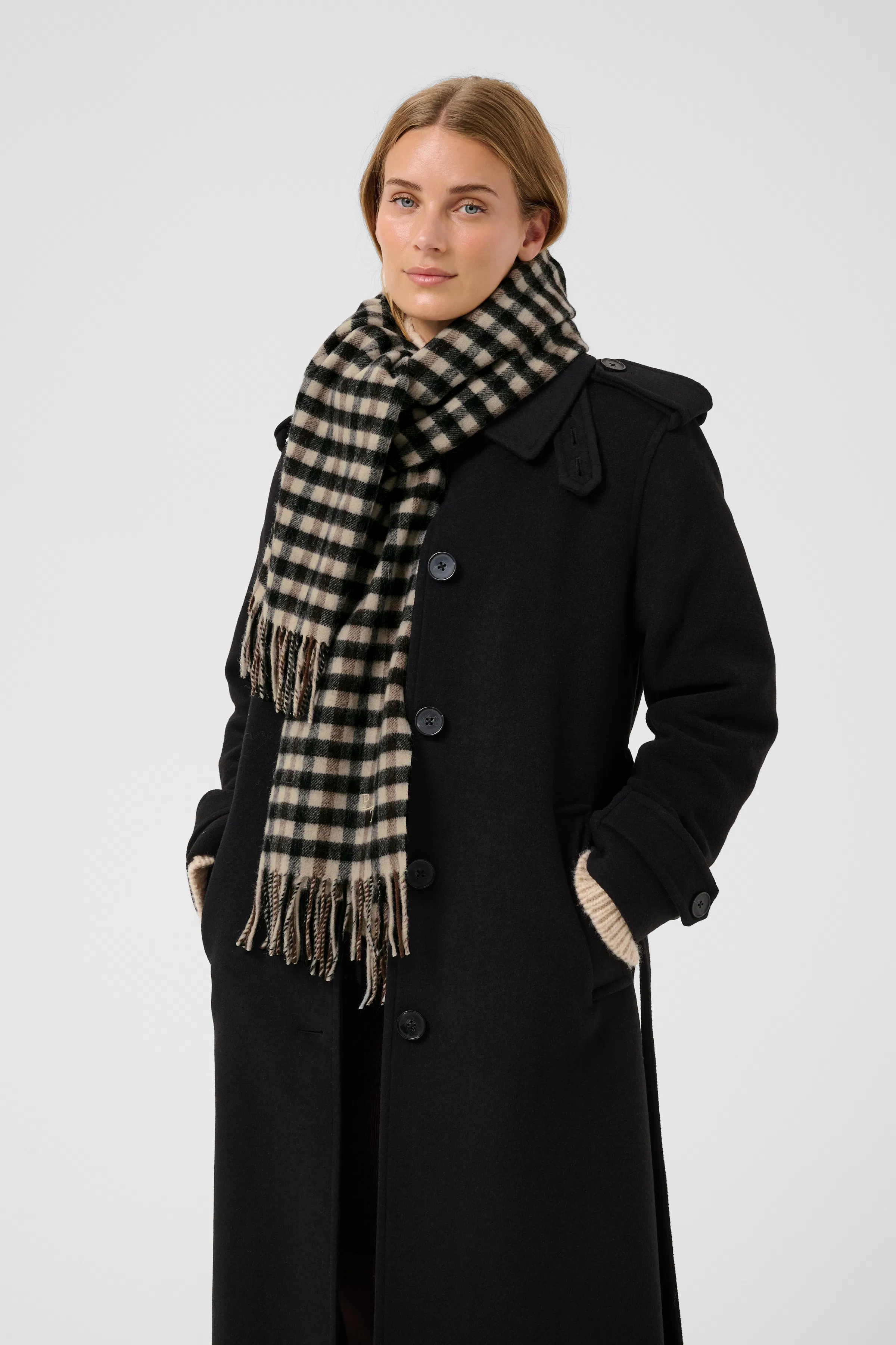 KithaPW Skjerf LOOKBOOK FRONT 30308757-305348