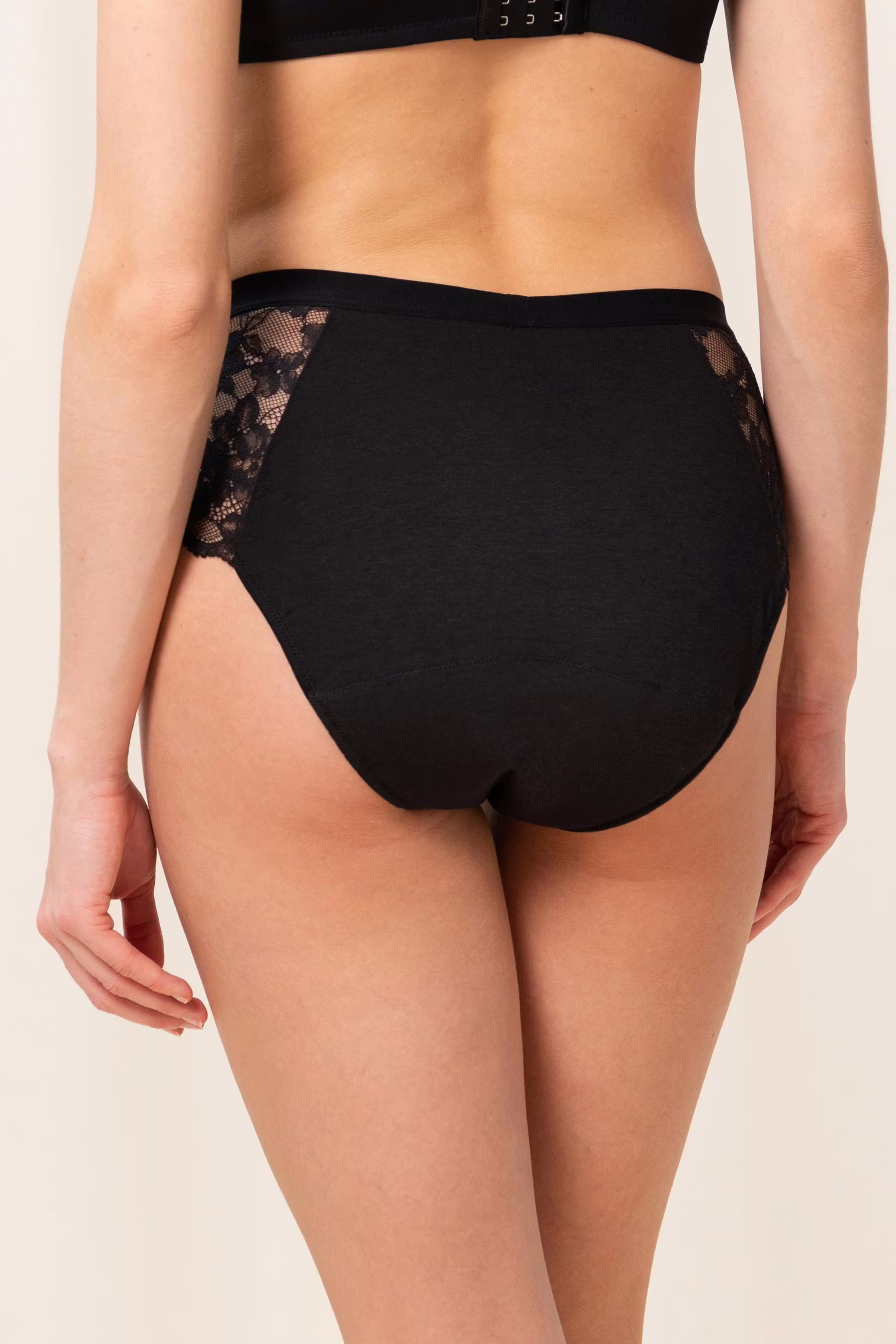 TriumphFreedom Trosor LOOKBOOK BACK 40500174-T0004