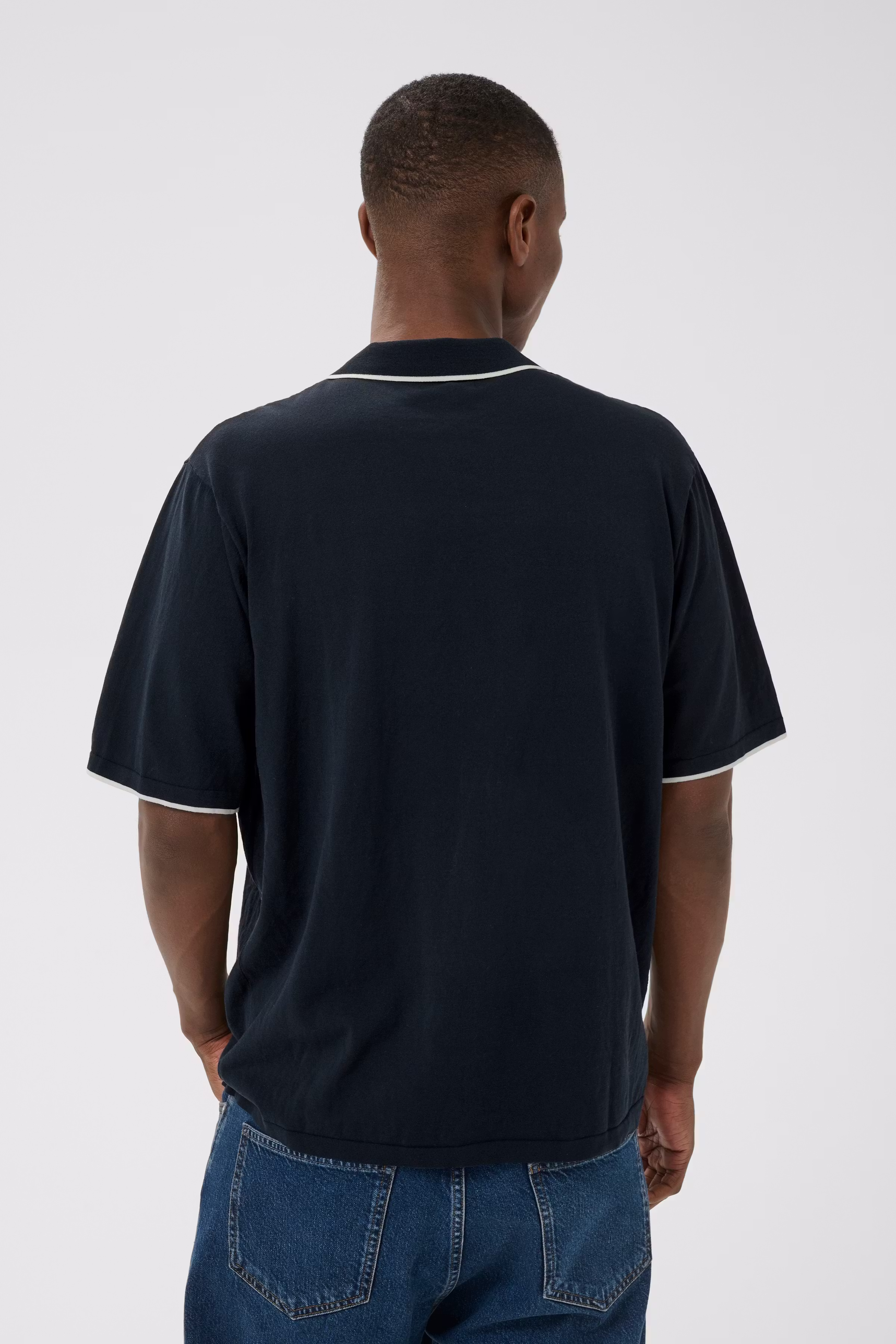 MApolomin Shirt LOOKBOOK BACK 30208965-194011