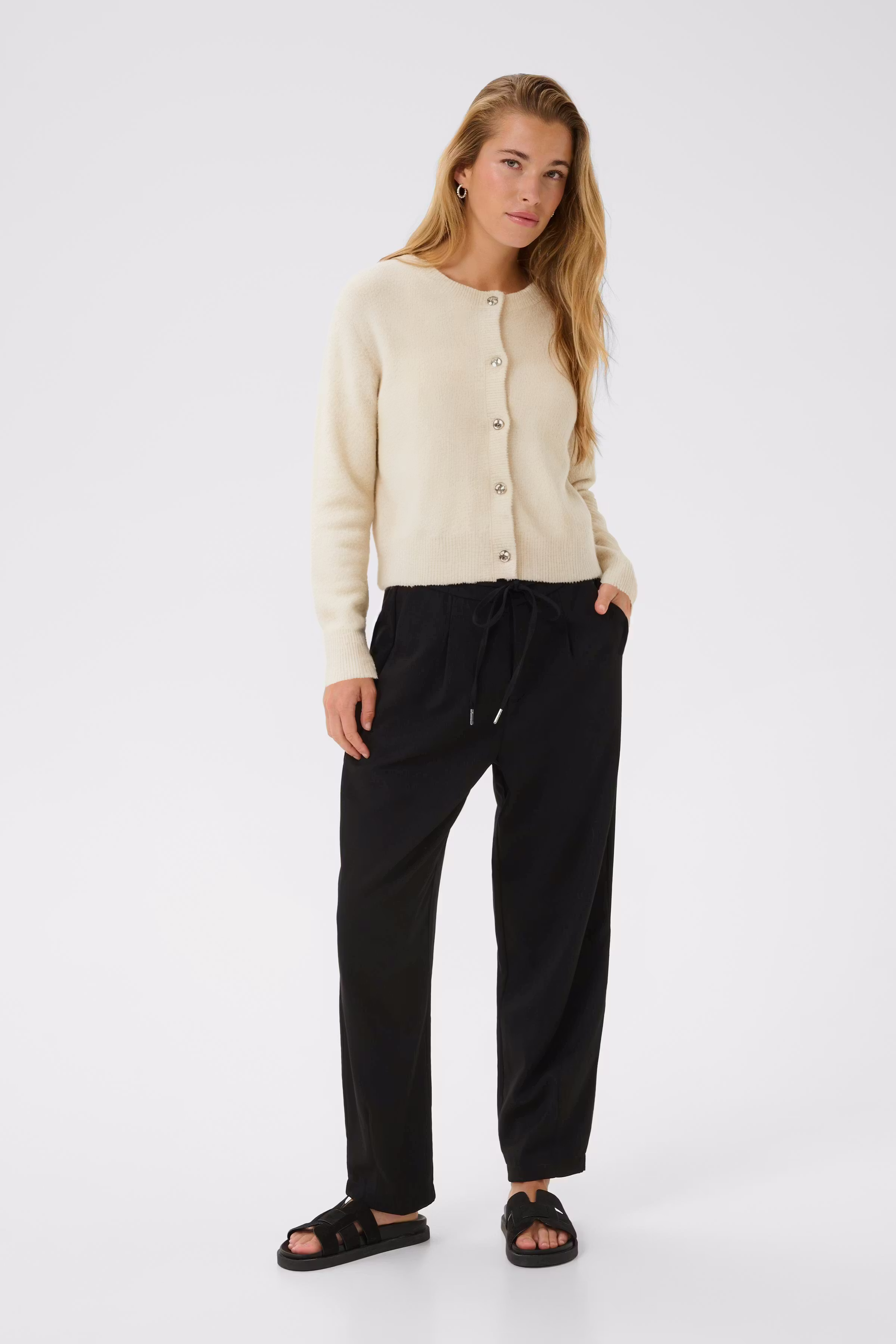 KAmerle Bukser LOOKBOOK FRONT 10511270-100121