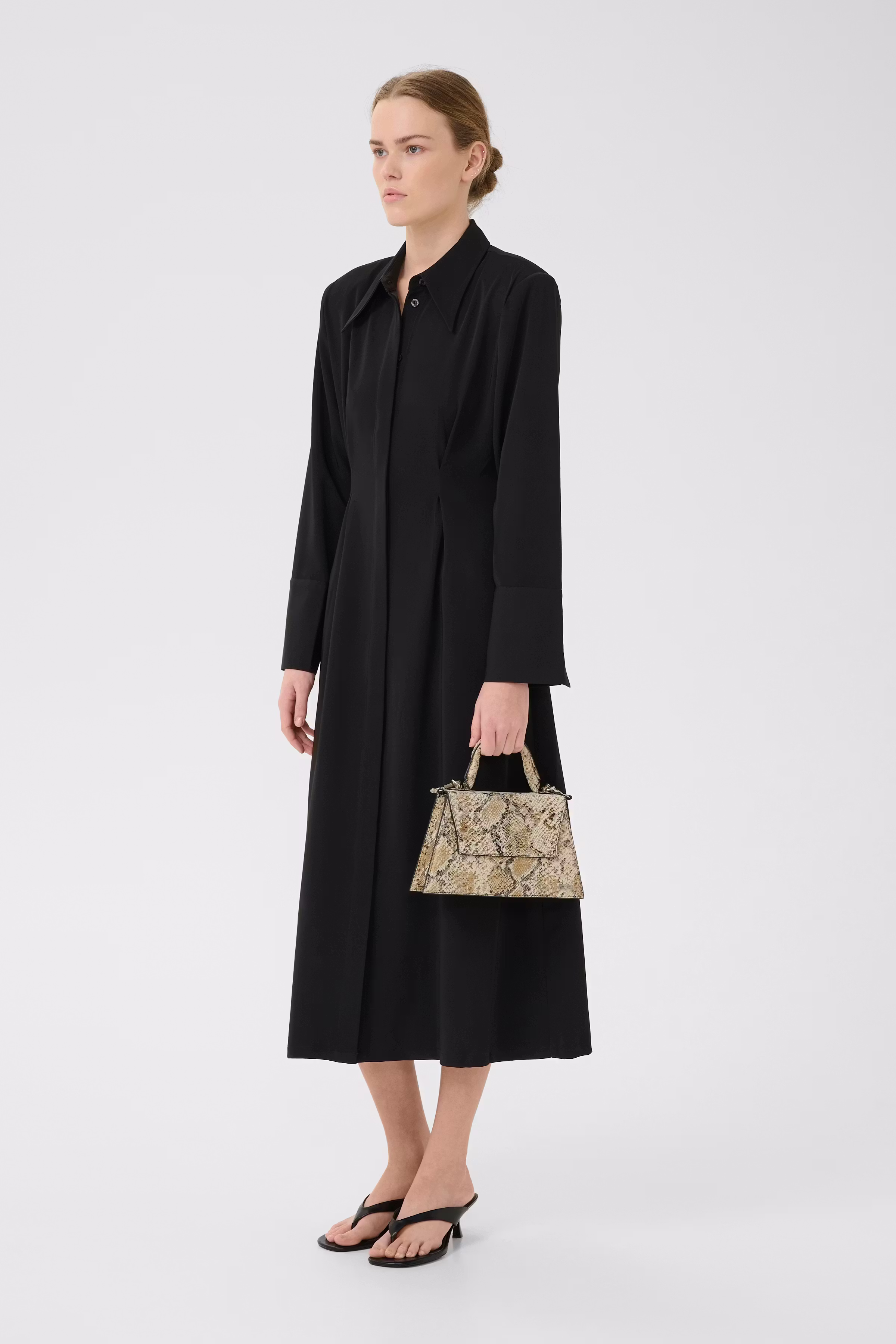 GZharvey Bag LOOKBOOK FRONT 10910160-107609