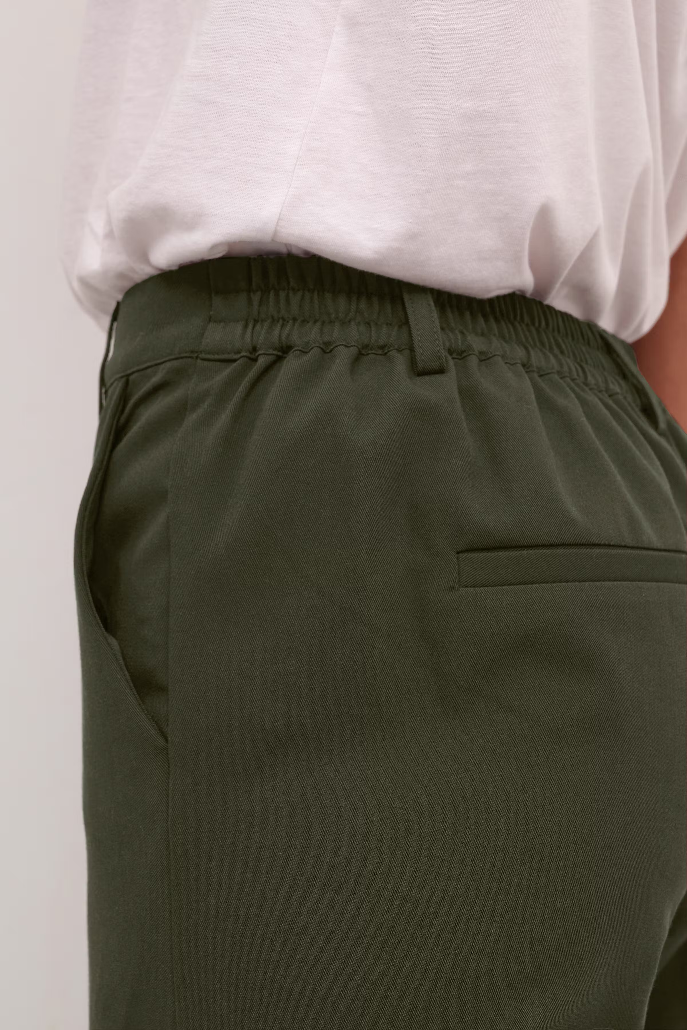 KAsakura Cropped Byxor LOOKBOOK DETAIL 10506127-190414