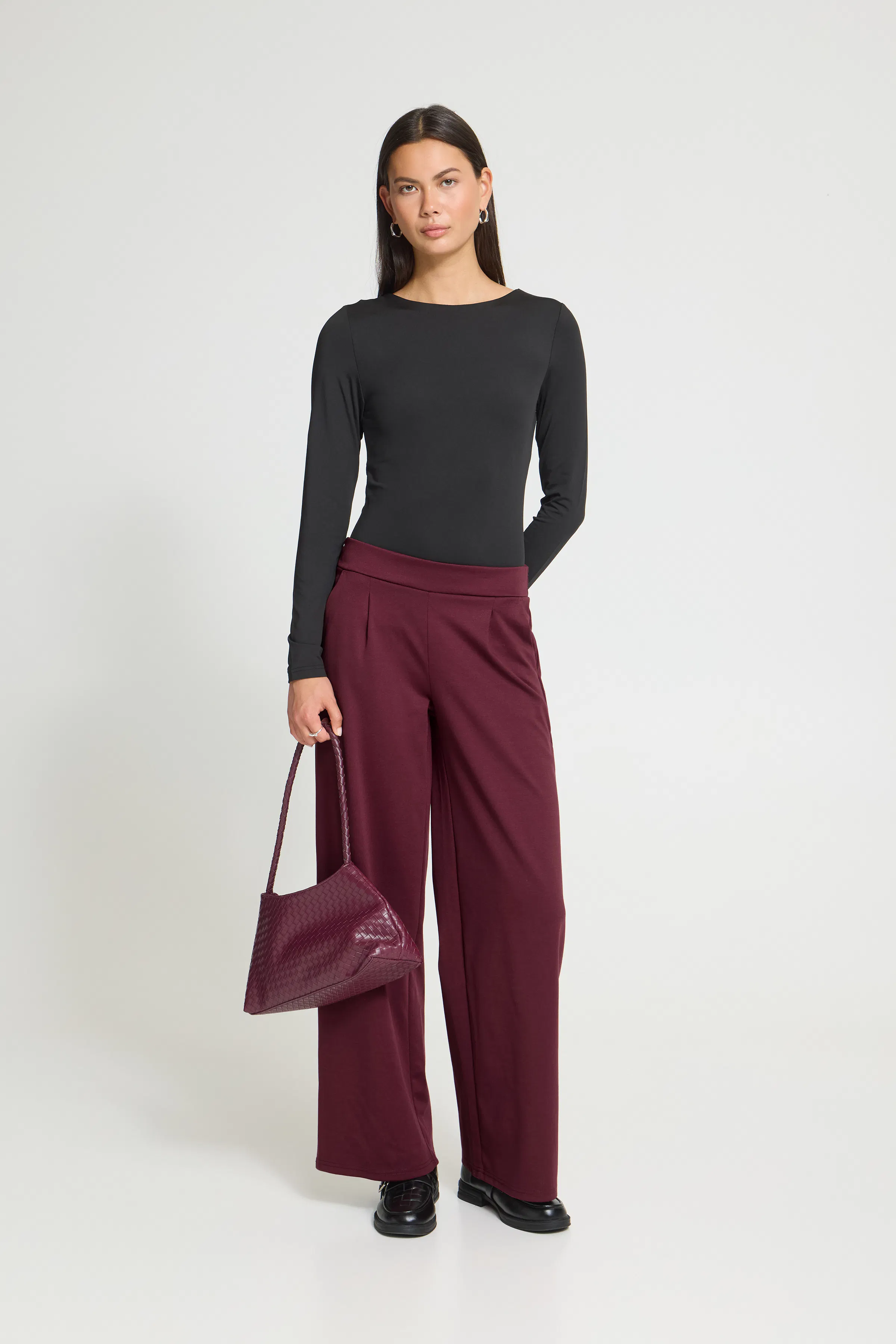 IHKATE Trousers LOOKBOOK FRONT 20118337-191522