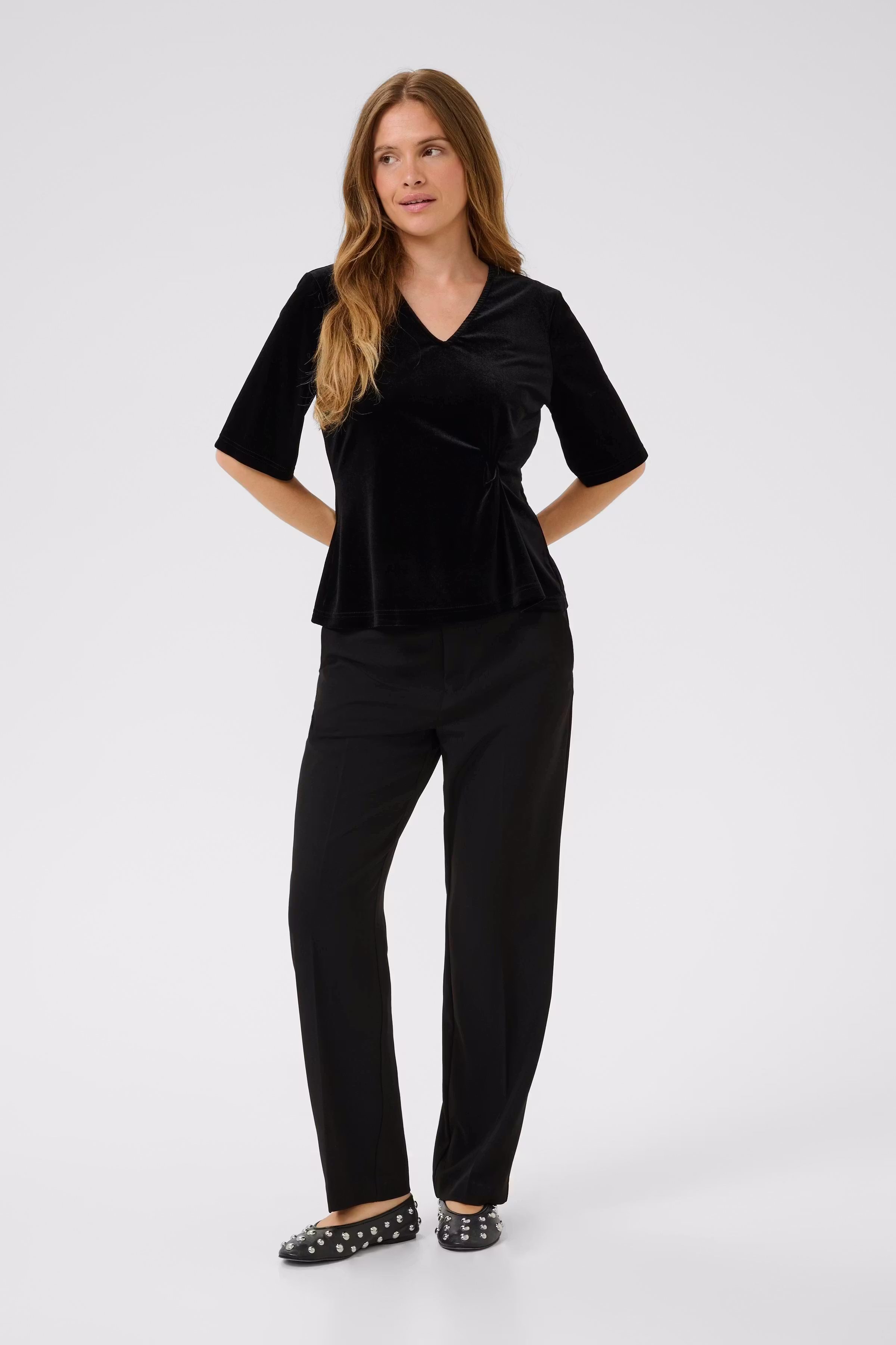 CUzoe velourbluse LOOKBOOK FRONT 50112496-500012