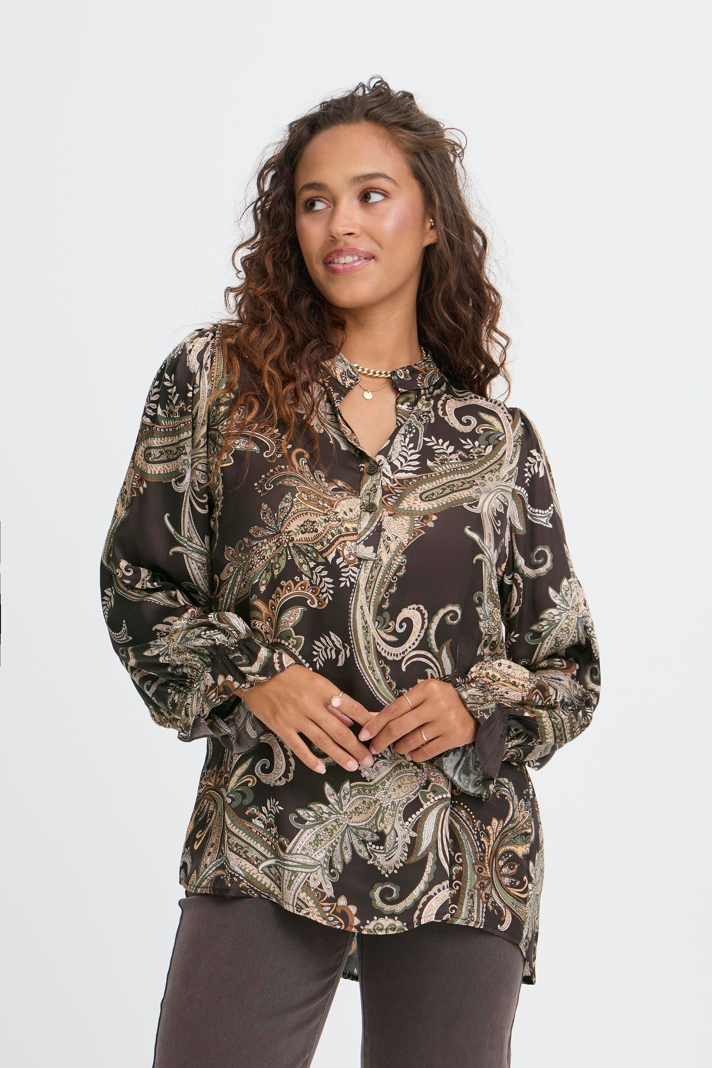 SBOLIVIA Blouse LOOKBOOK FRONT 22101103-191109