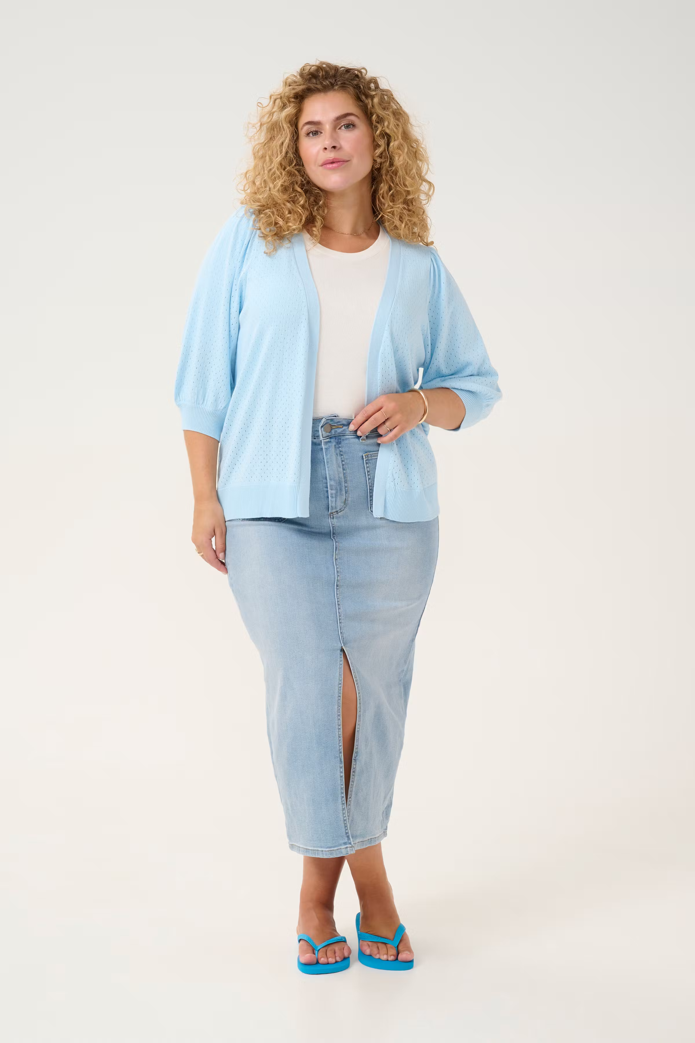 KCdalina Cardigan LOOKBOOK FRONT 10580885-144005