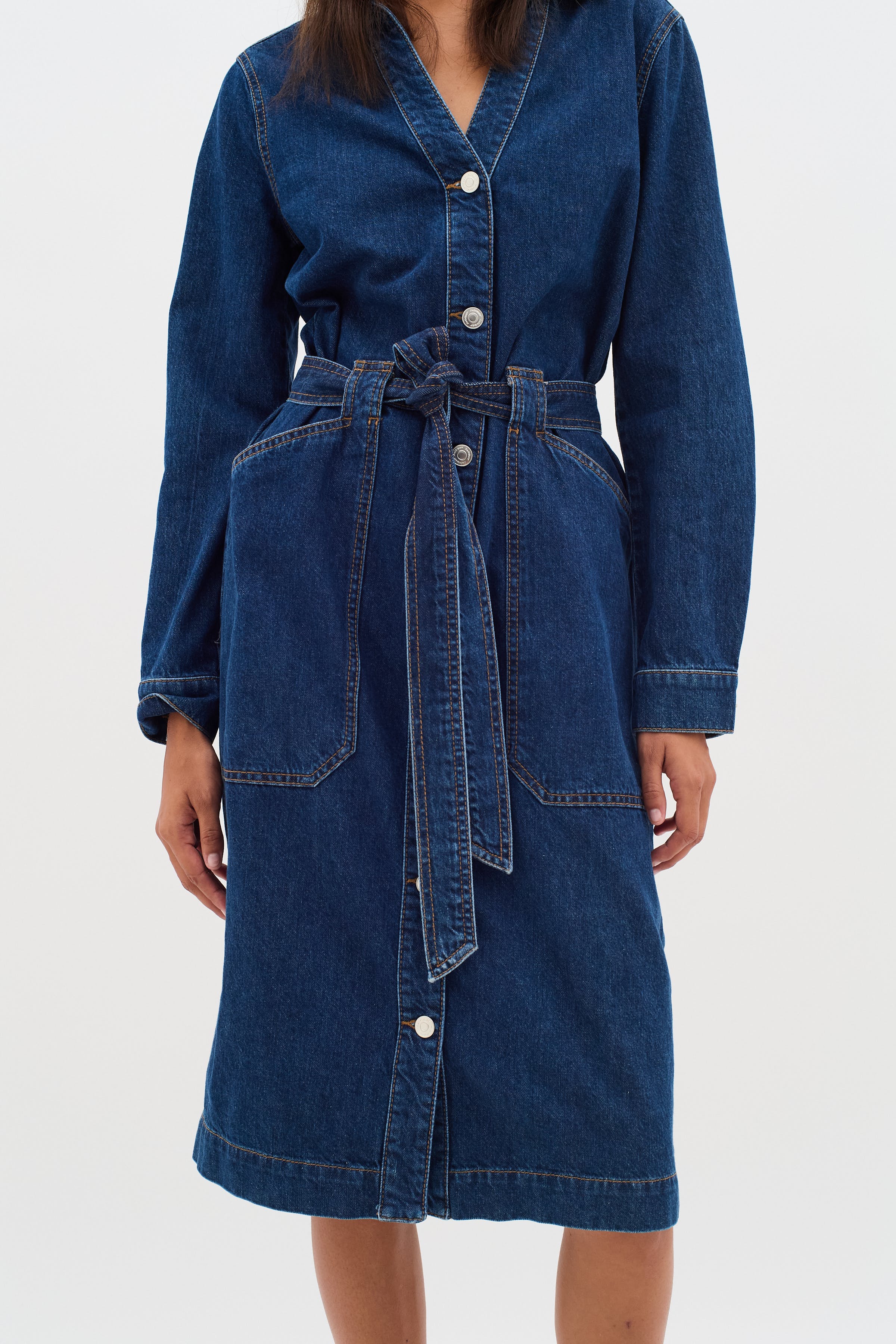 SaloneIW Dress LOOKBOOK FRONT 30110318-303349