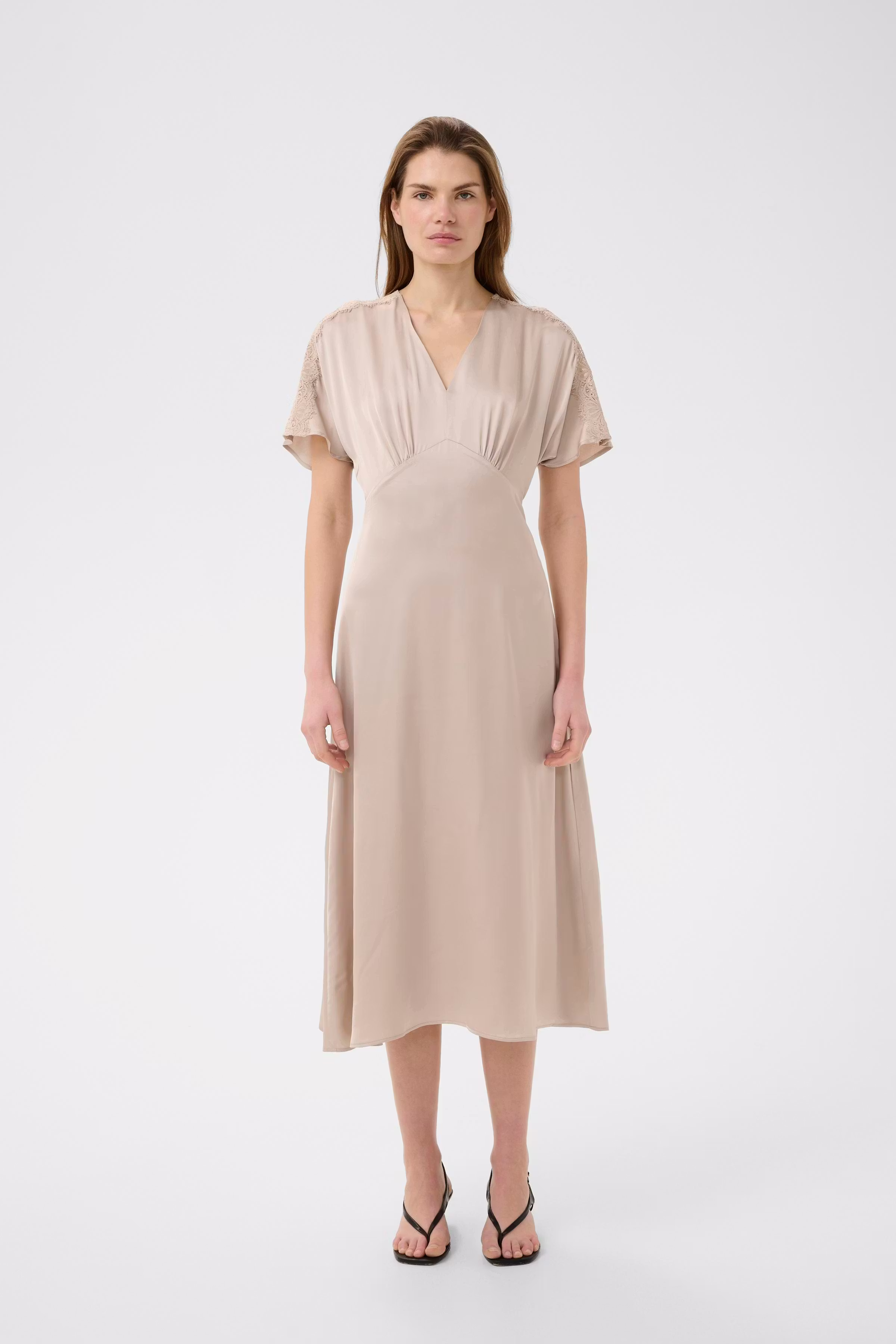 BallaIW Dress LOOKBOOK FRONT 30111217-303115