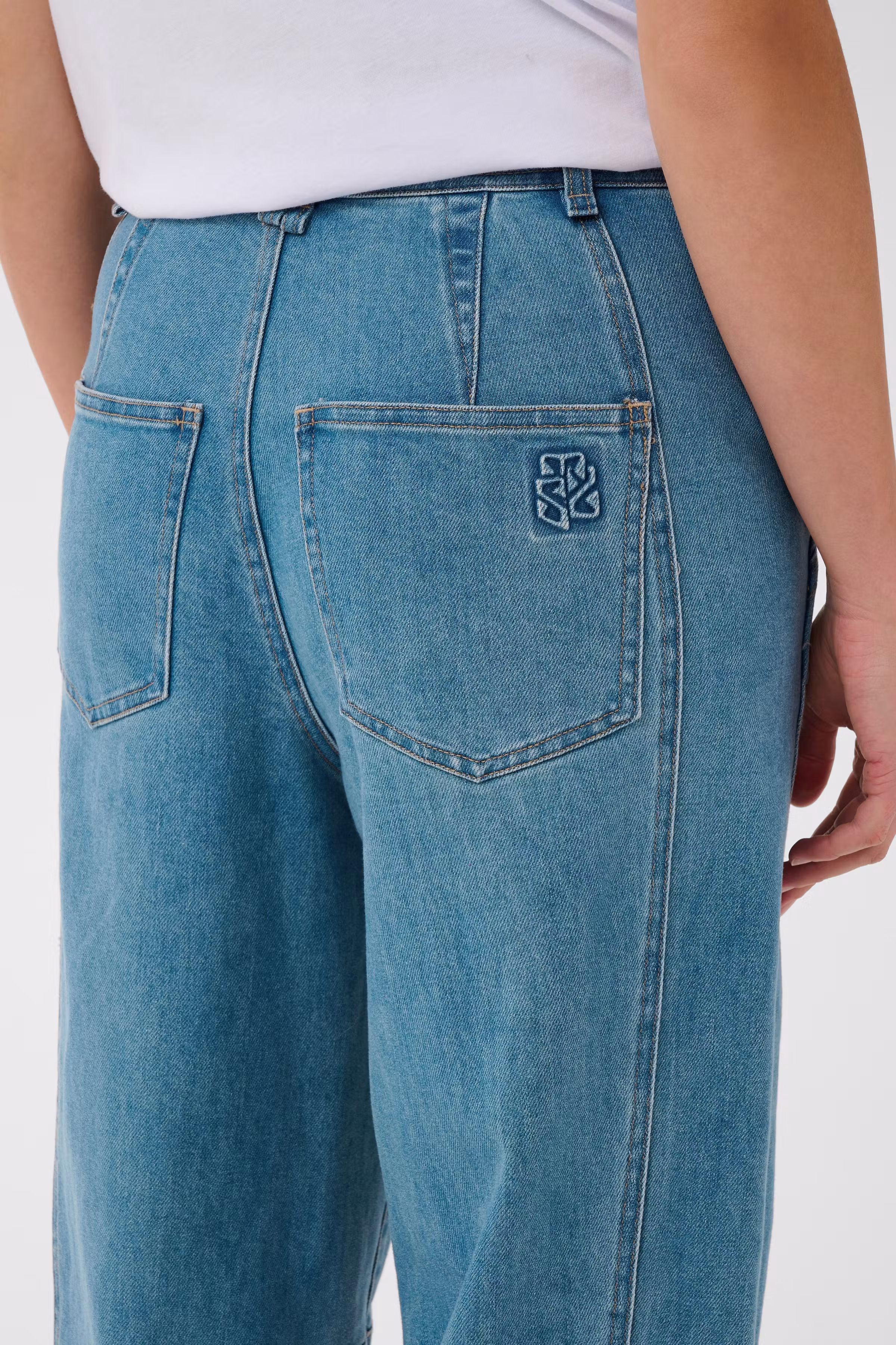 TeraSZ Jeans LOOKBOOK DETAIL 30515477-600104