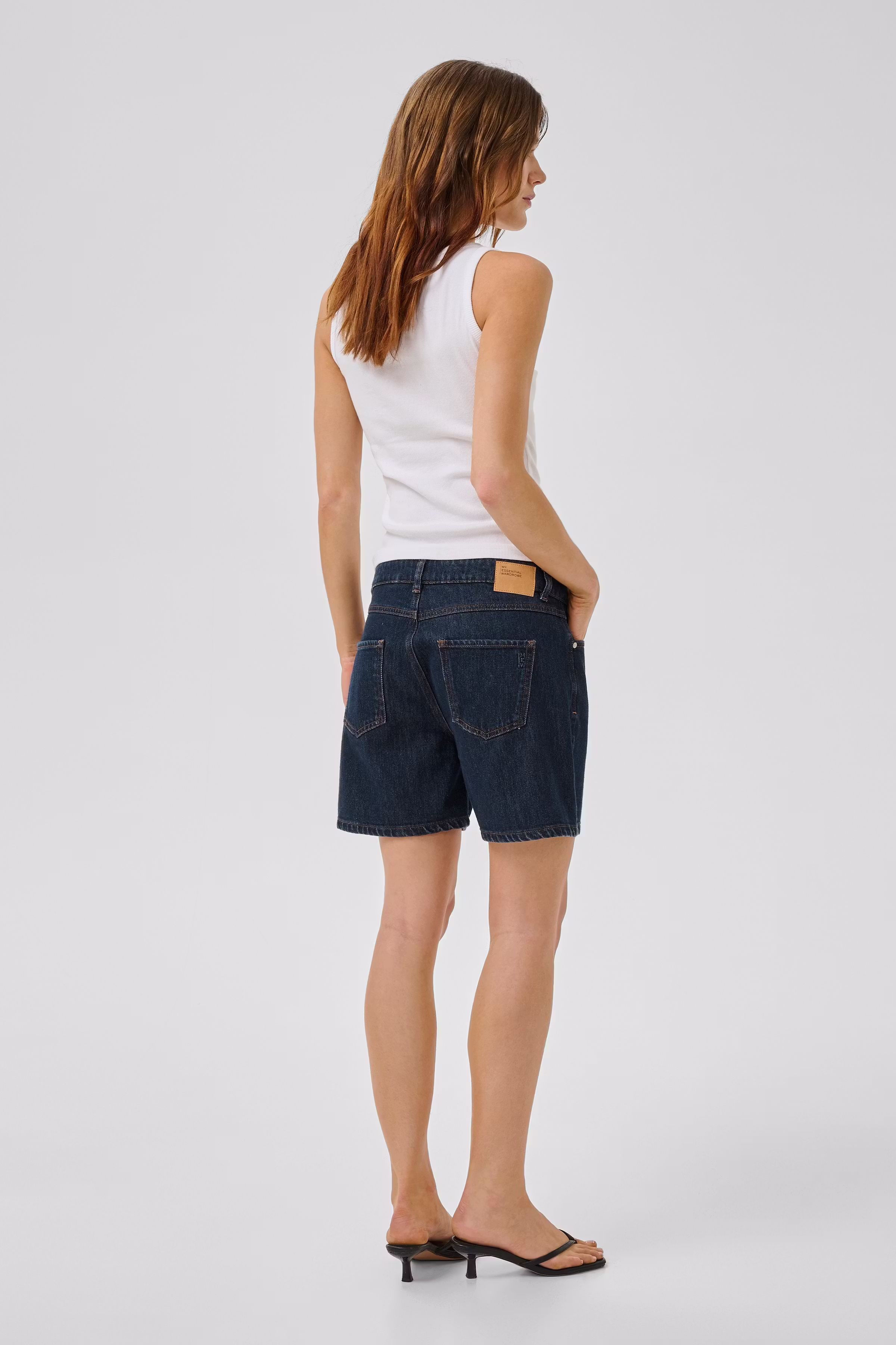 LucyMW Shorts LOOKBOOK BACK 10704295-100067