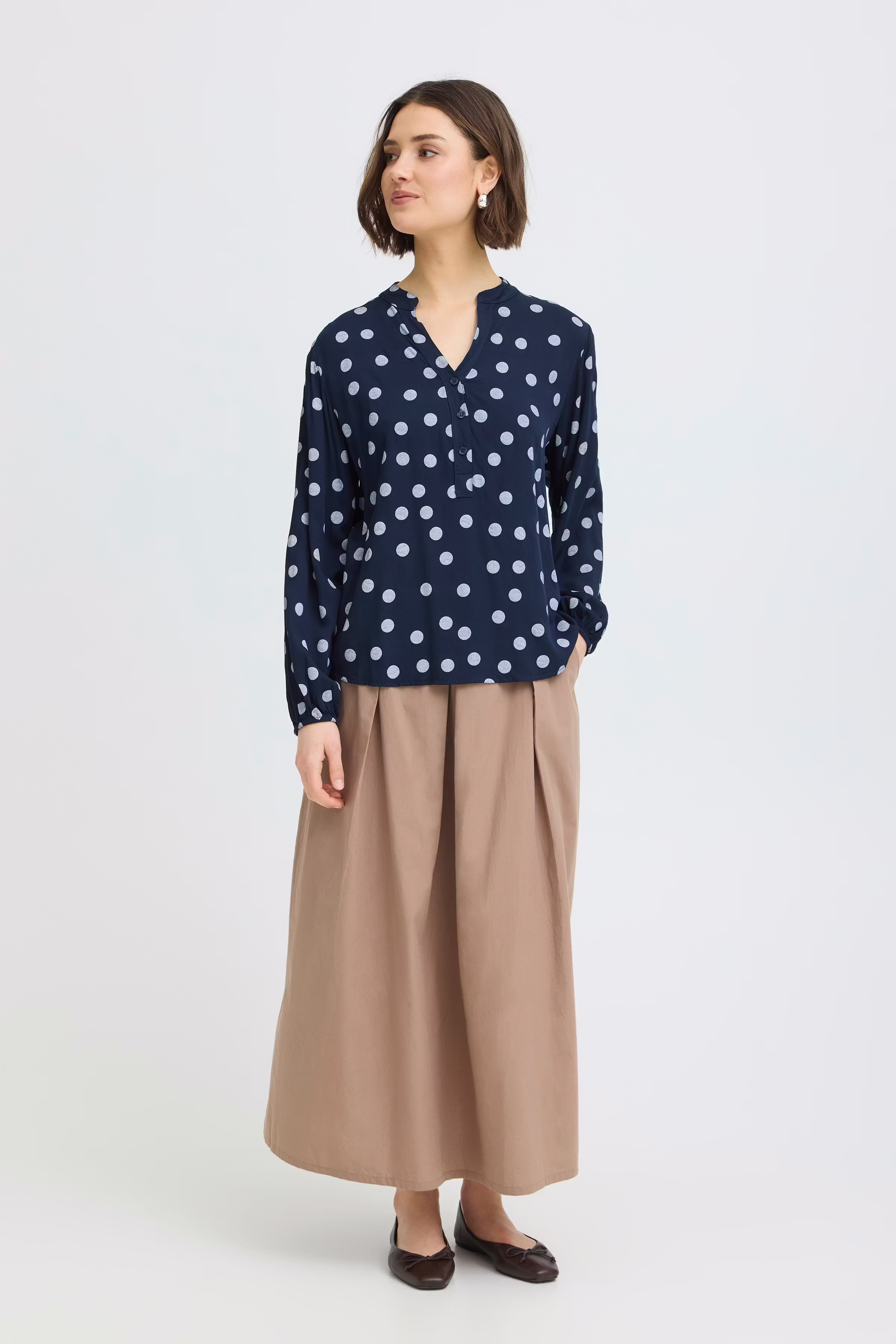 FRCARMEN Bluse LOOKBOOK FRONT 20618796-900015631