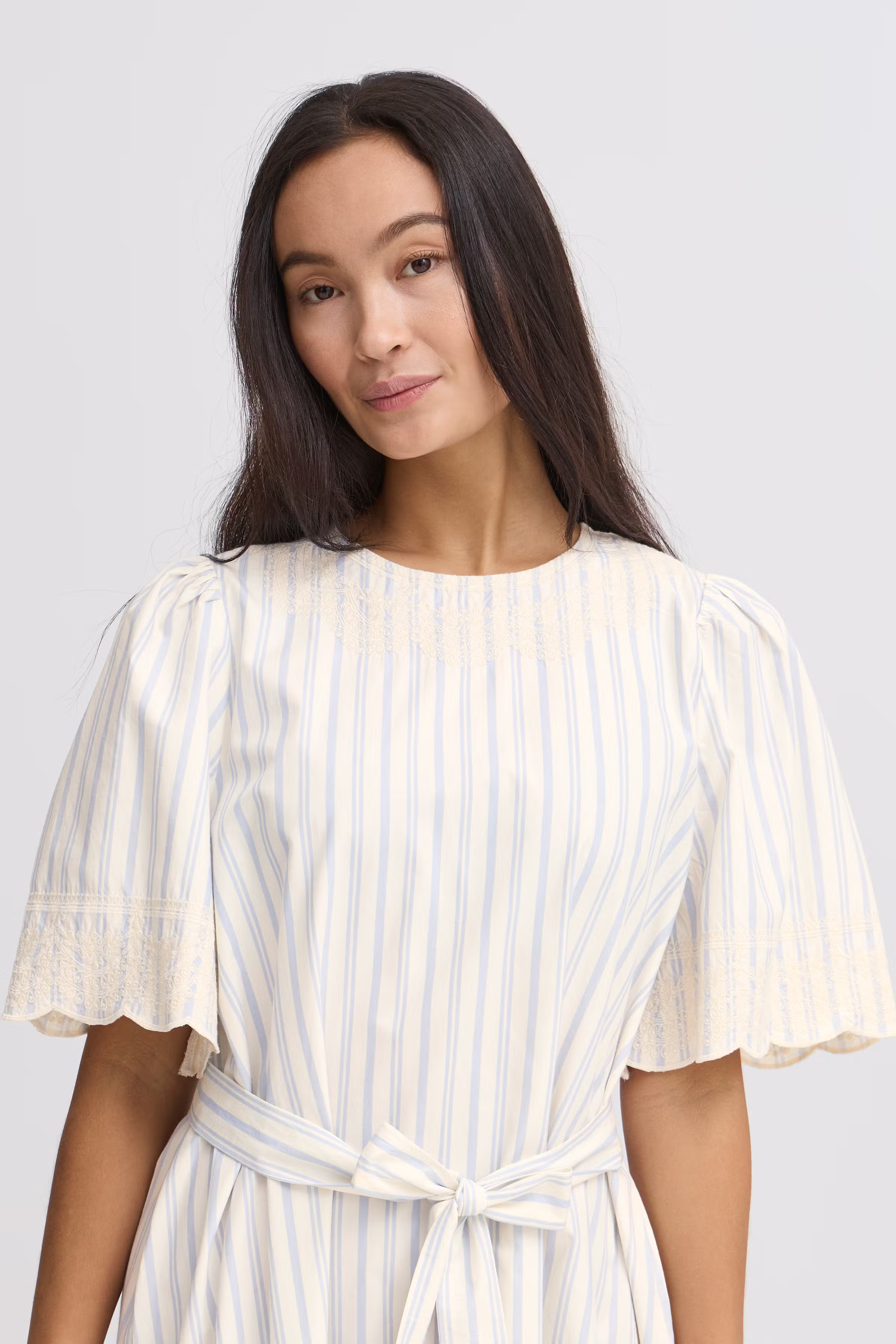 IRMABJA Jurk LOOKBOOK DETAIL 20122708-130905