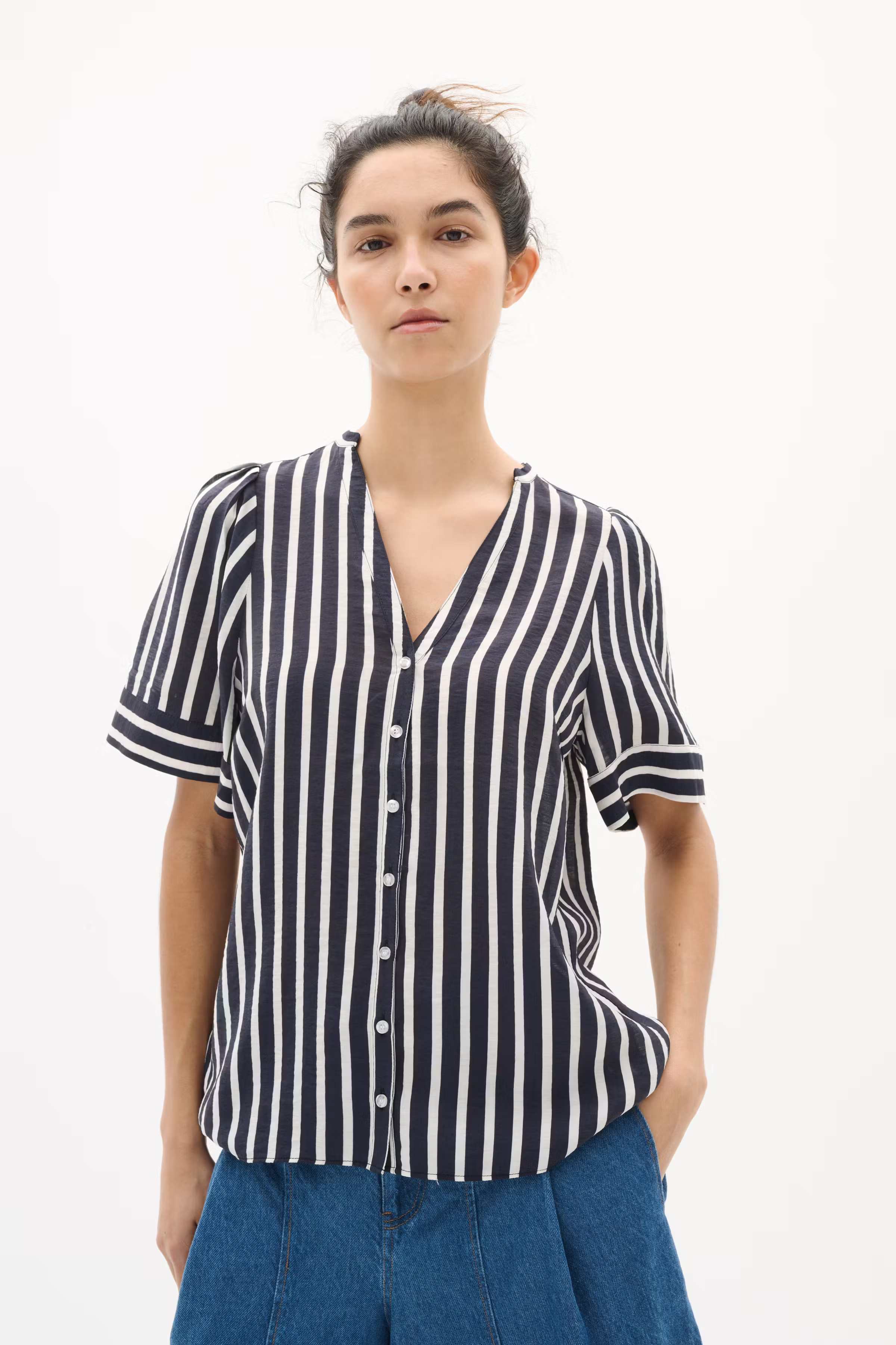 KilloIW Top LOOKBOOK FRONT 30110561-300819