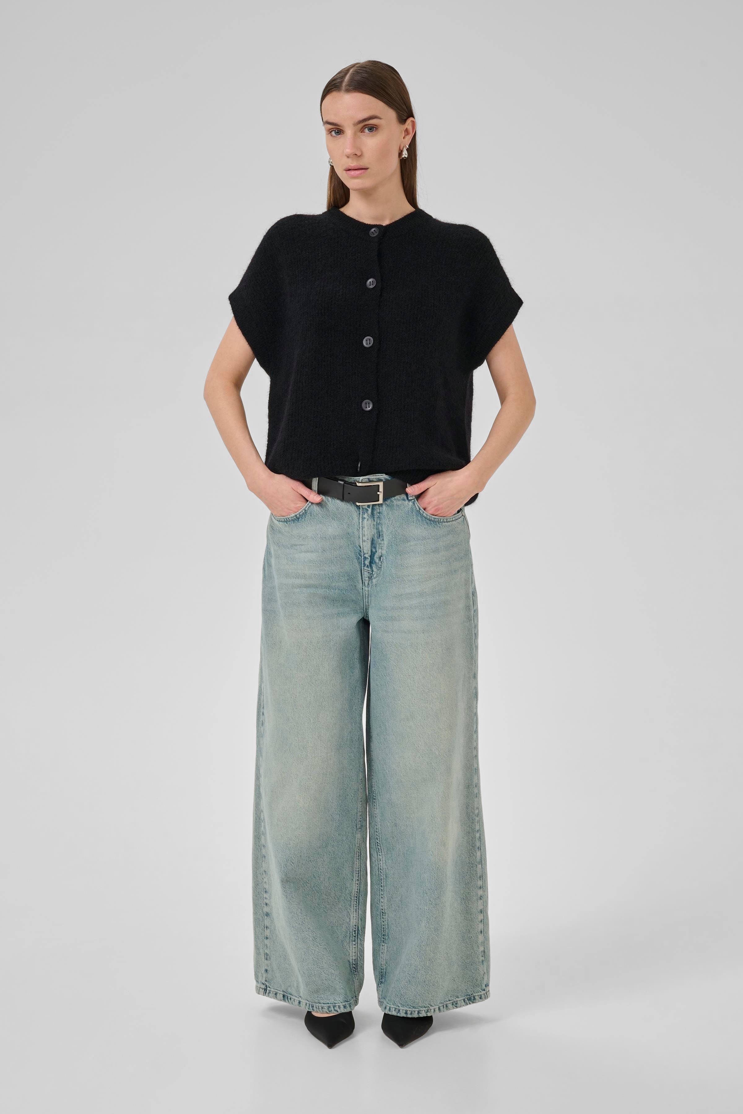 SivaMW Cardigan LOOKBOOK FRONT 10705314-100031