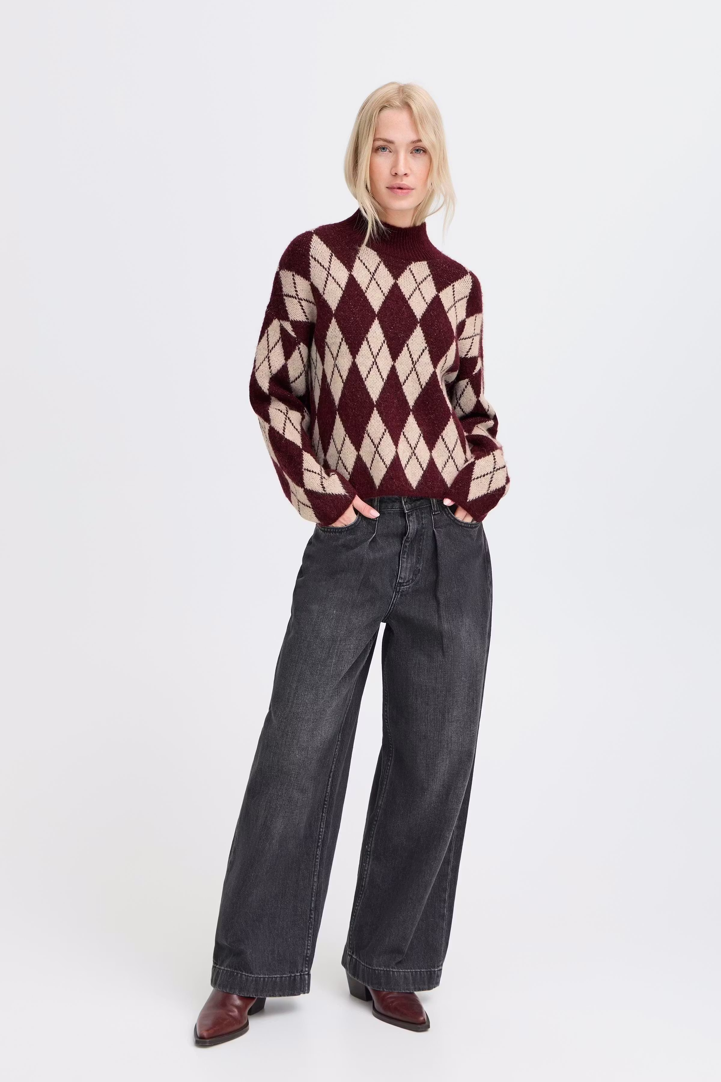 BYNAFTA Pullover LOOKBOOK FRONT 20818116-900002215