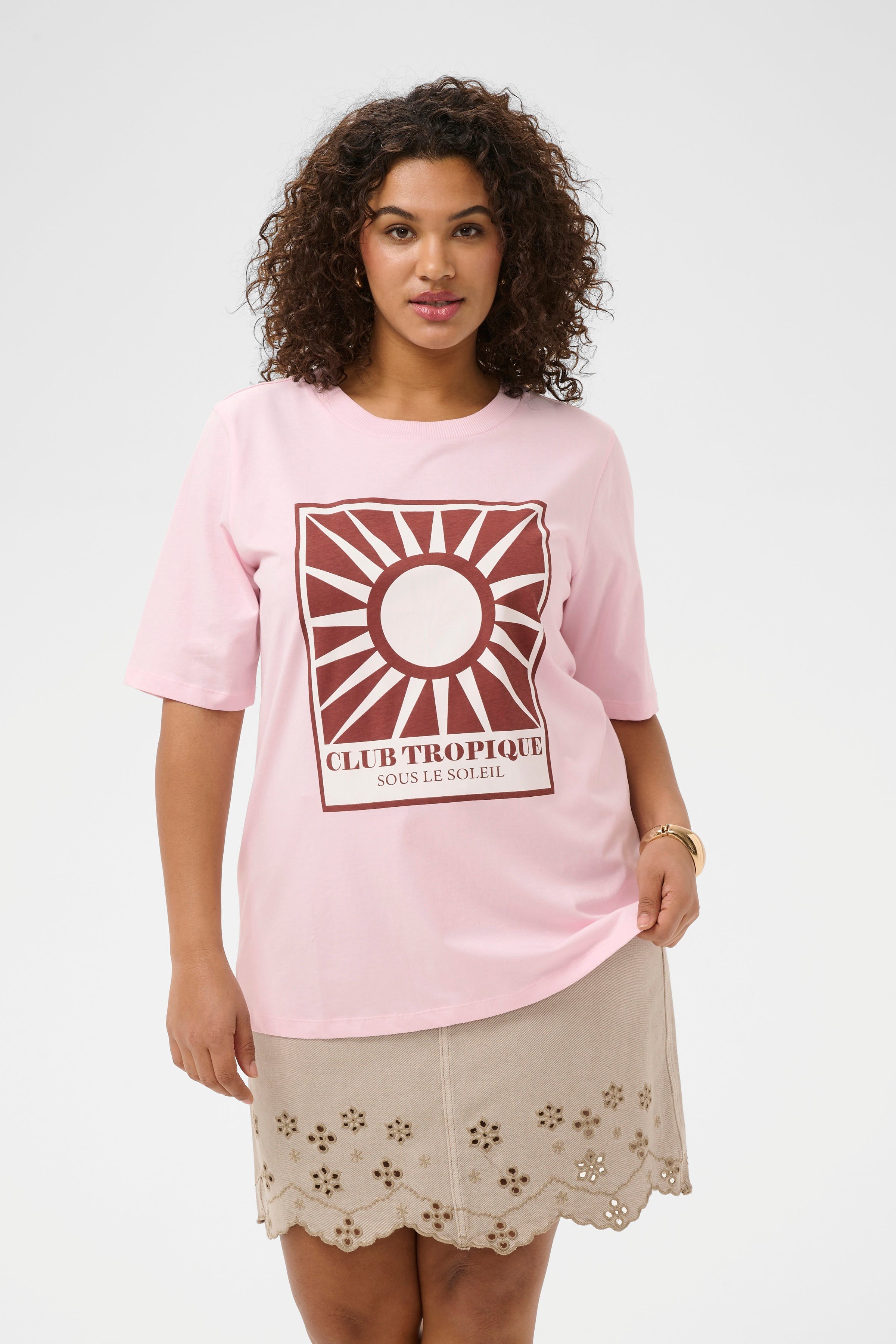 KCkelia T-shirt LOOKBOOK FRONT 10584148-132807