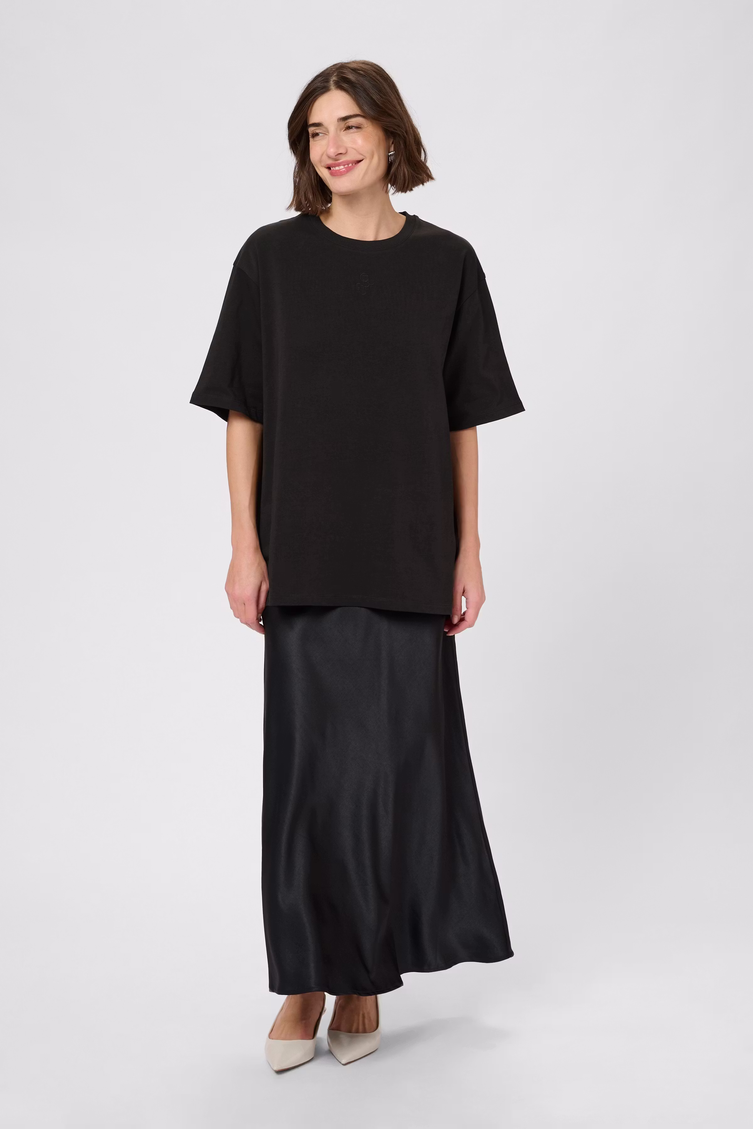 CUdavina Oversized t-shirt LOOKBOOK FRONT 50112304-500012