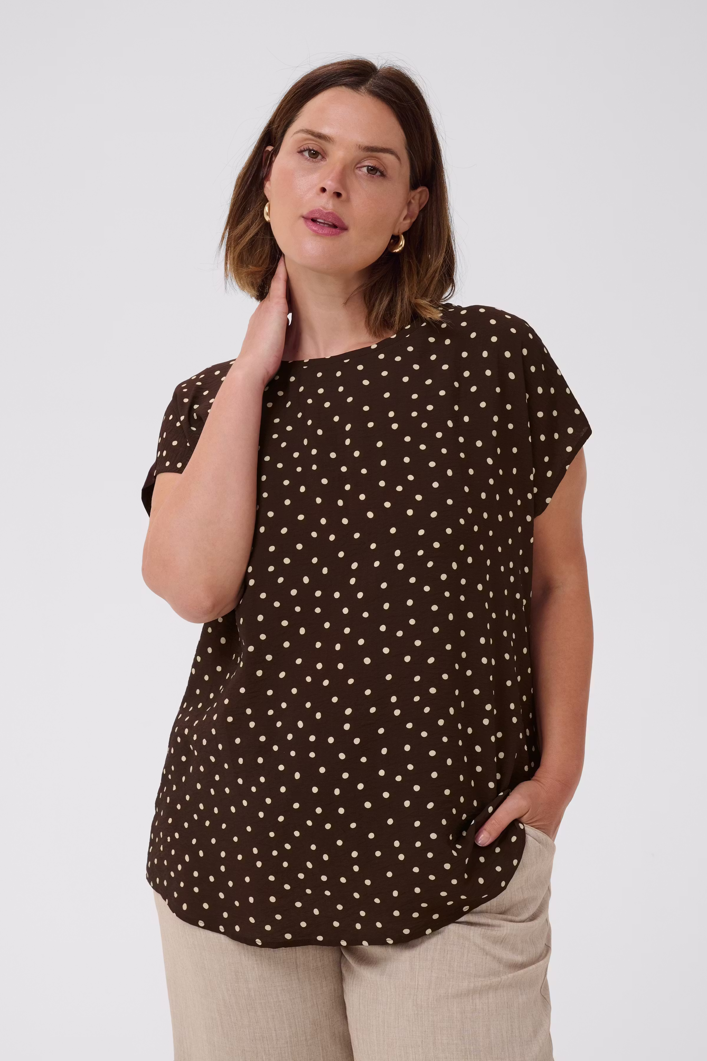 KCmila Bluse LOOKBOOK FRONT 10584313-109476