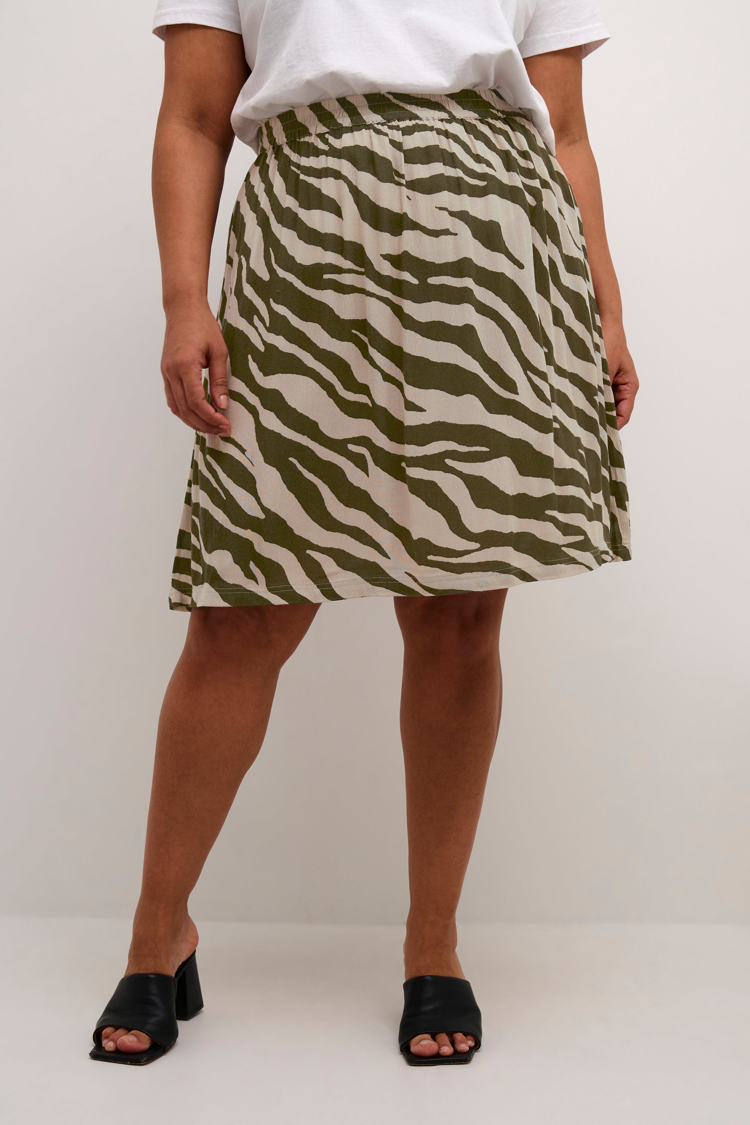 KCmariti Kjol LOOKBOOK FRONT 10582688-106060