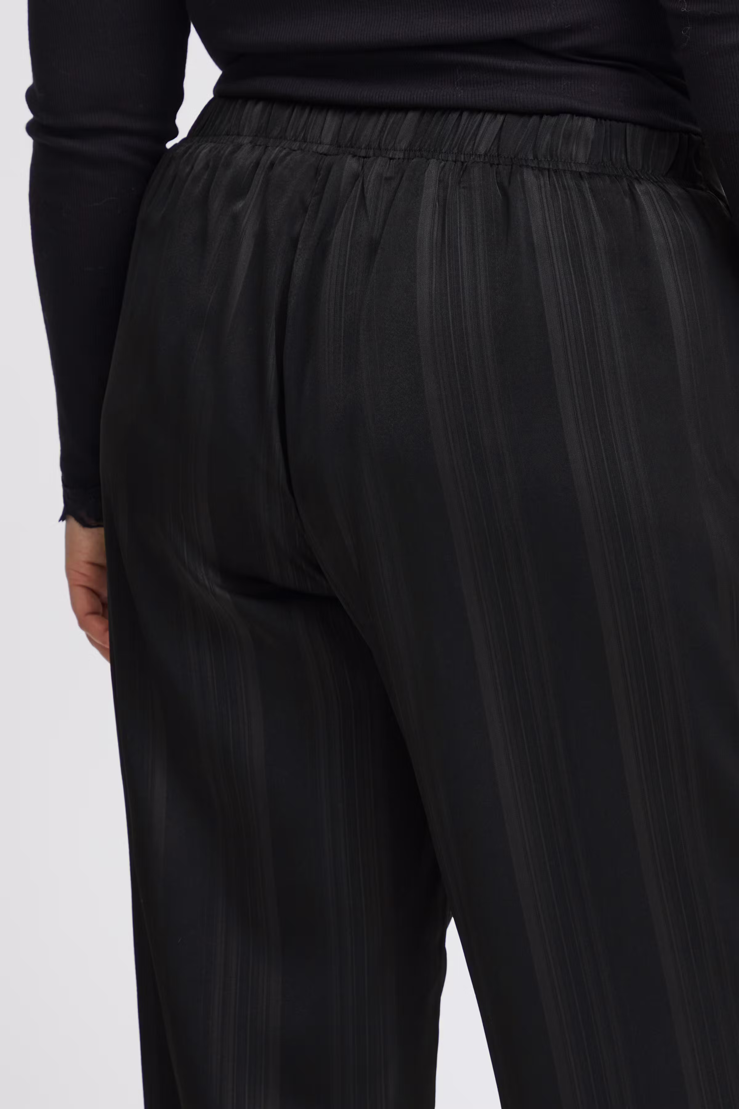 FPYNDA Broek LOOKBOOK DETAIL 20613094-200113