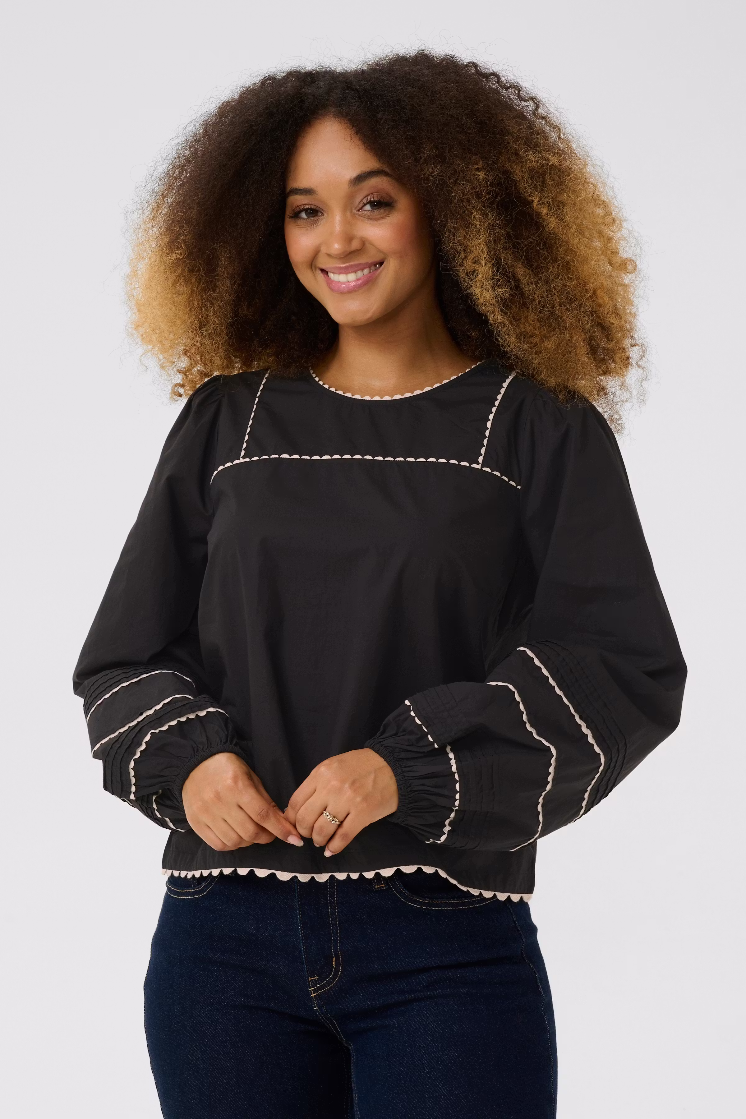 CUmaldi Blouse LOOKBOOK FRONT 50111681-500012