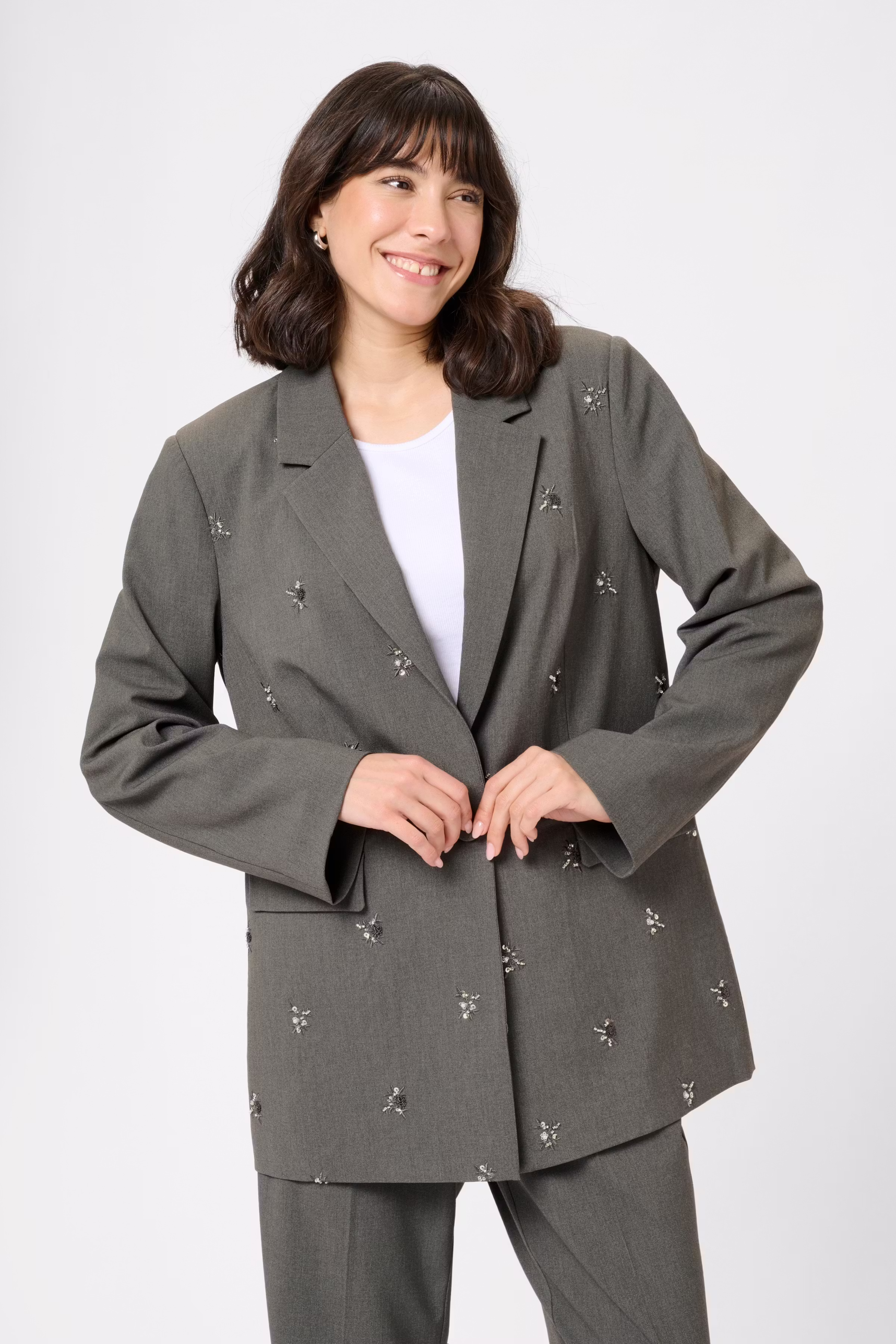 KAollie Blazer LOOKBOOK FRONT 10510943-100123