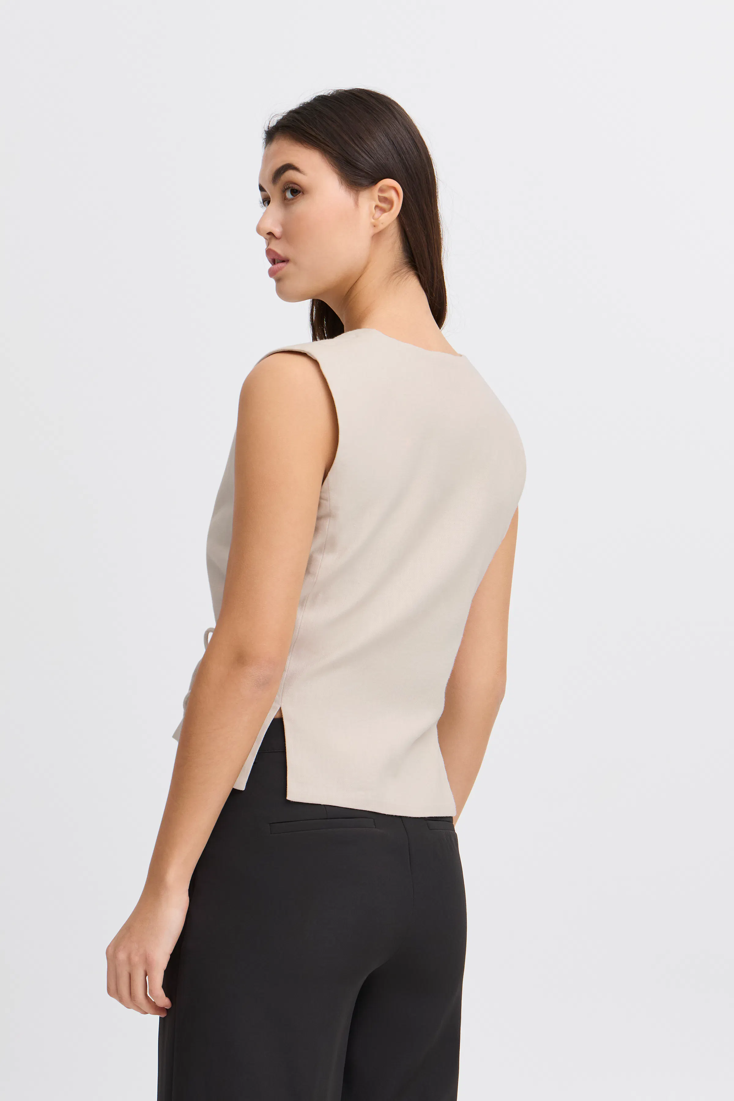 IHZAHRA Vest LOOKBOOK BACK 20122495-1309051