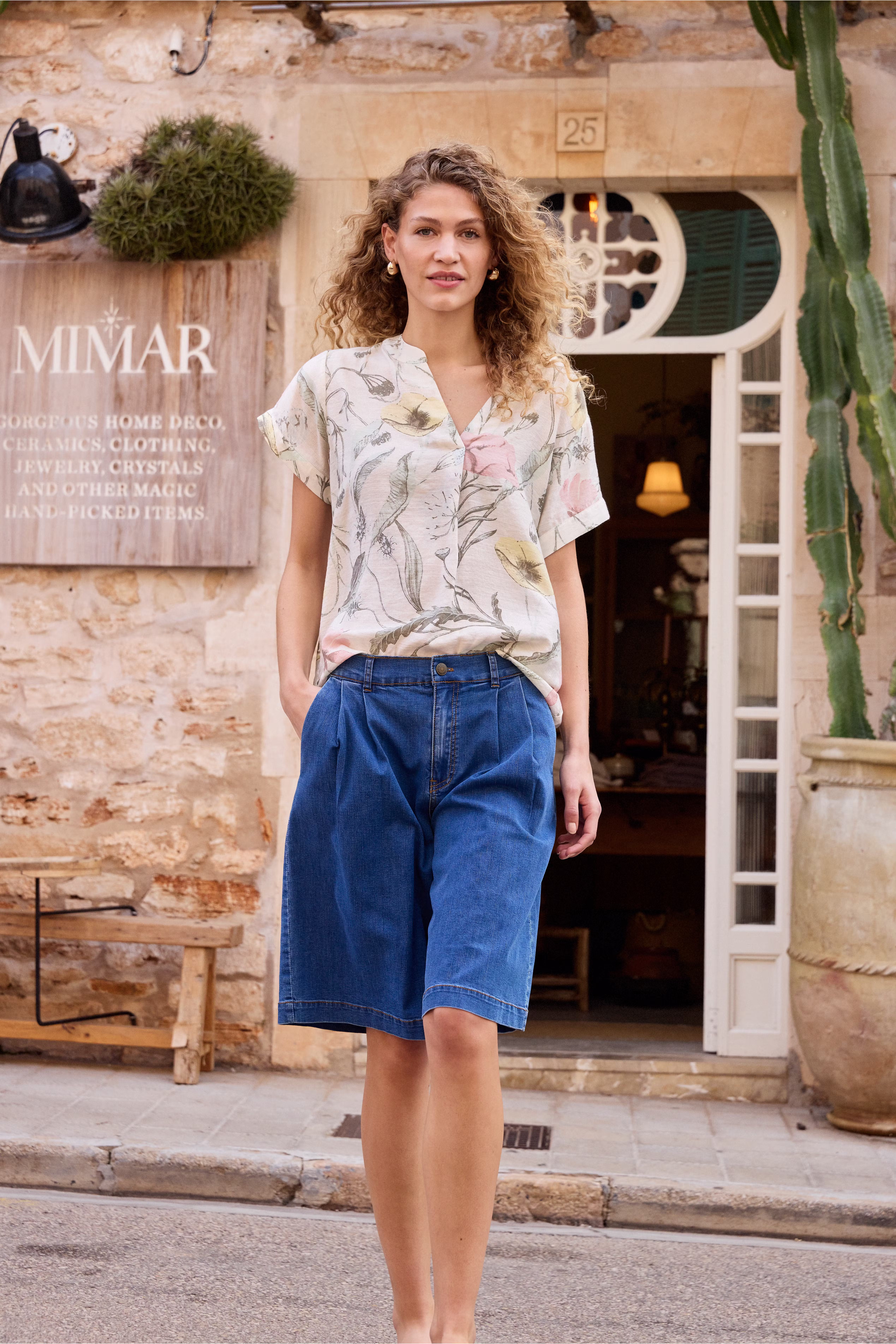 FRCHICAGO Bermuda shorts LOCATION NONE 20617737-200988