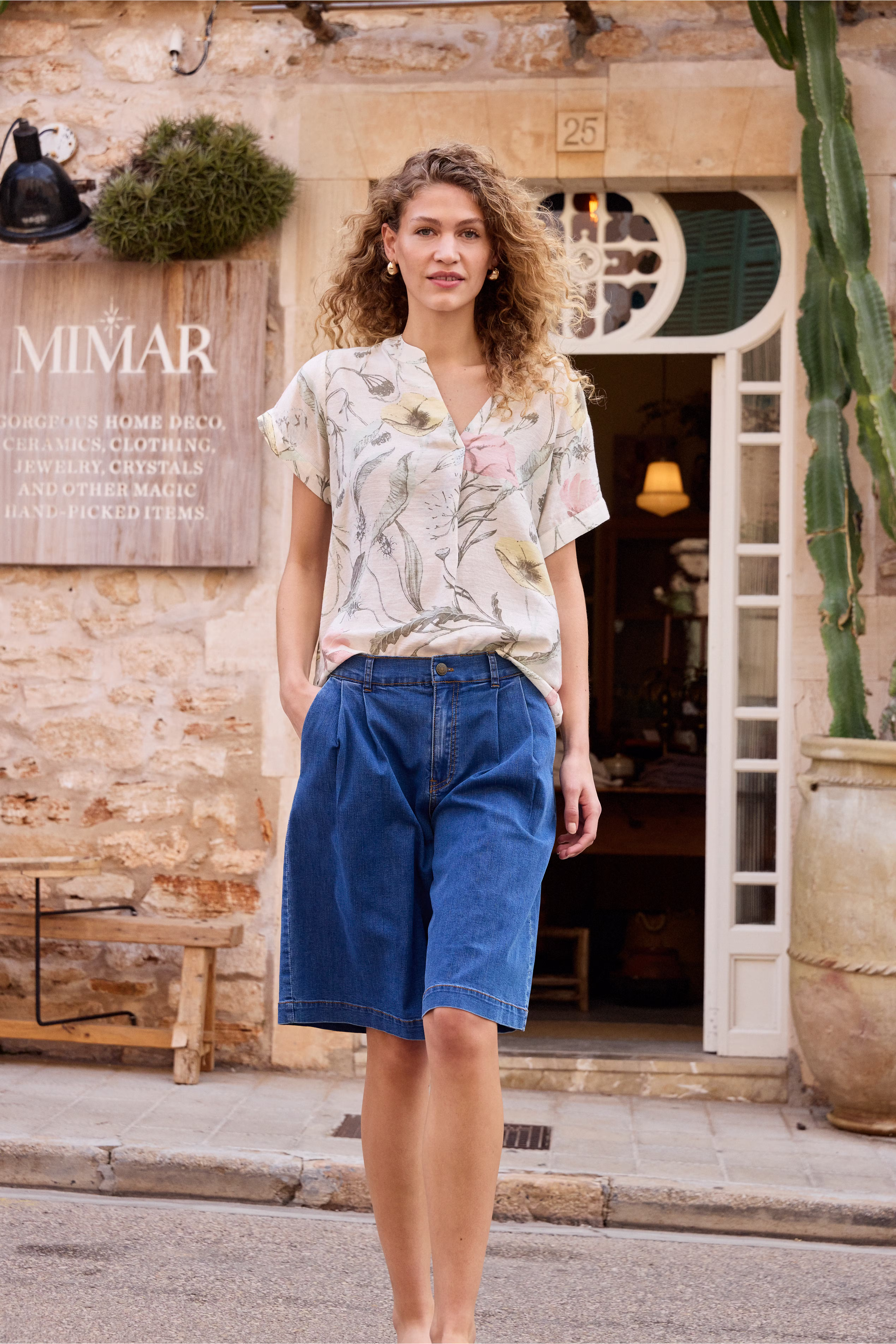 FRCHICAGO Bermuda shorts LOCATION NONE 20617737-200988
