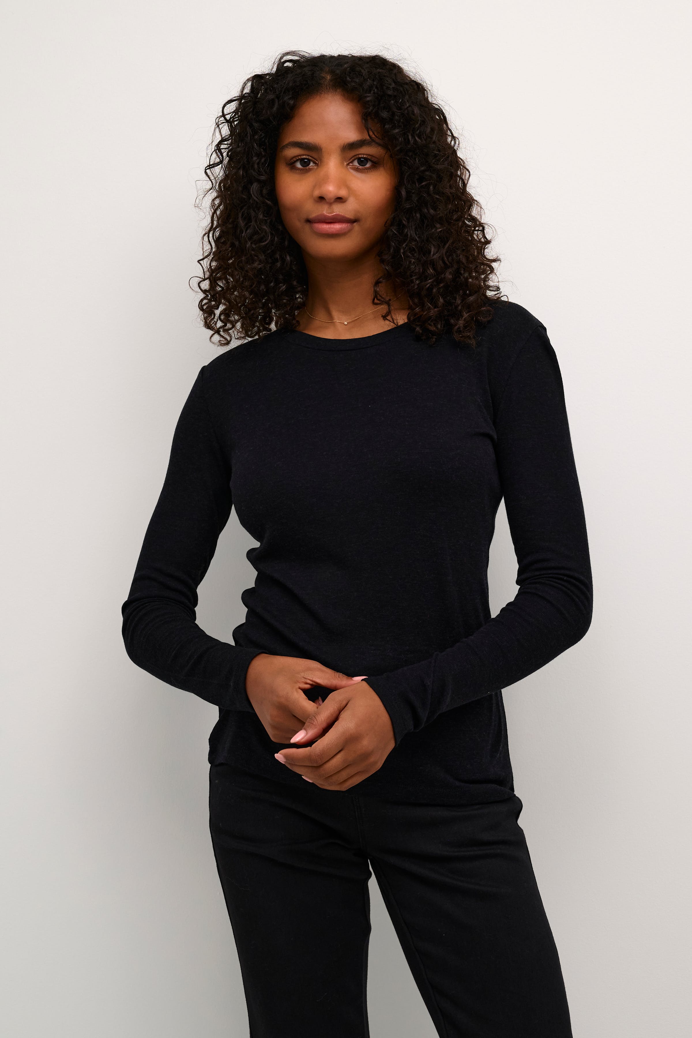 KAronia T-shirt LOOKBOOK FRONT 10509132-100121