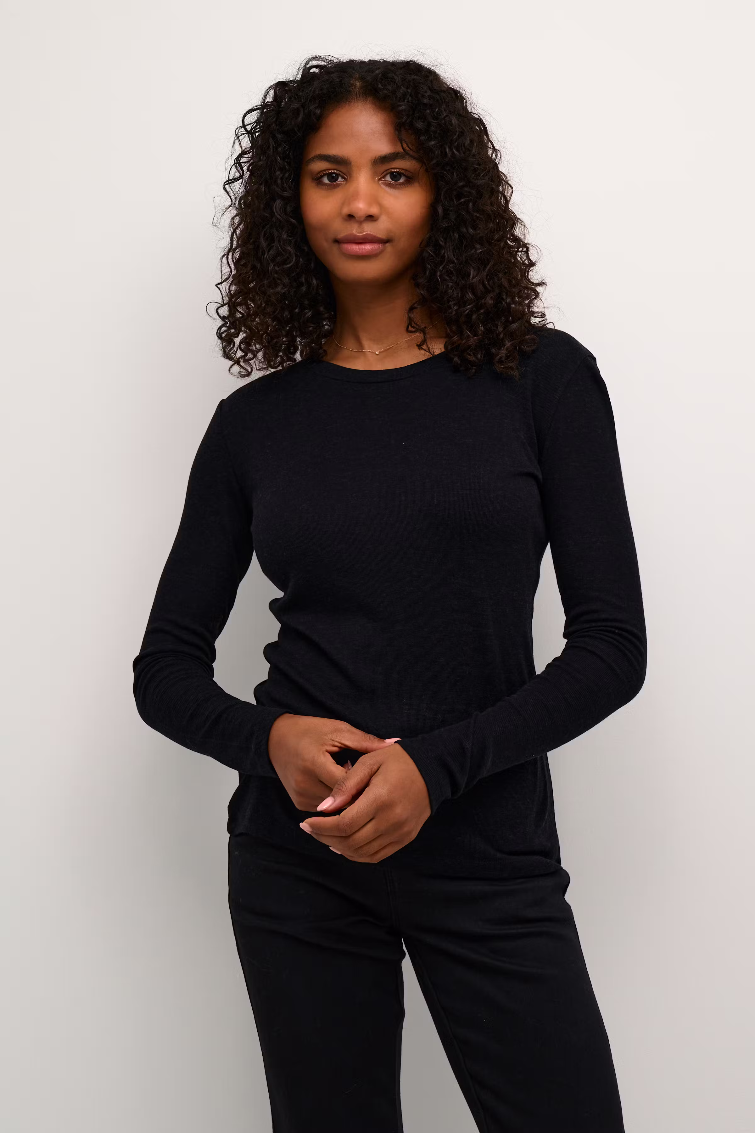 KAronia T-shirt LOOKBOOK FRONT 10509132-100121