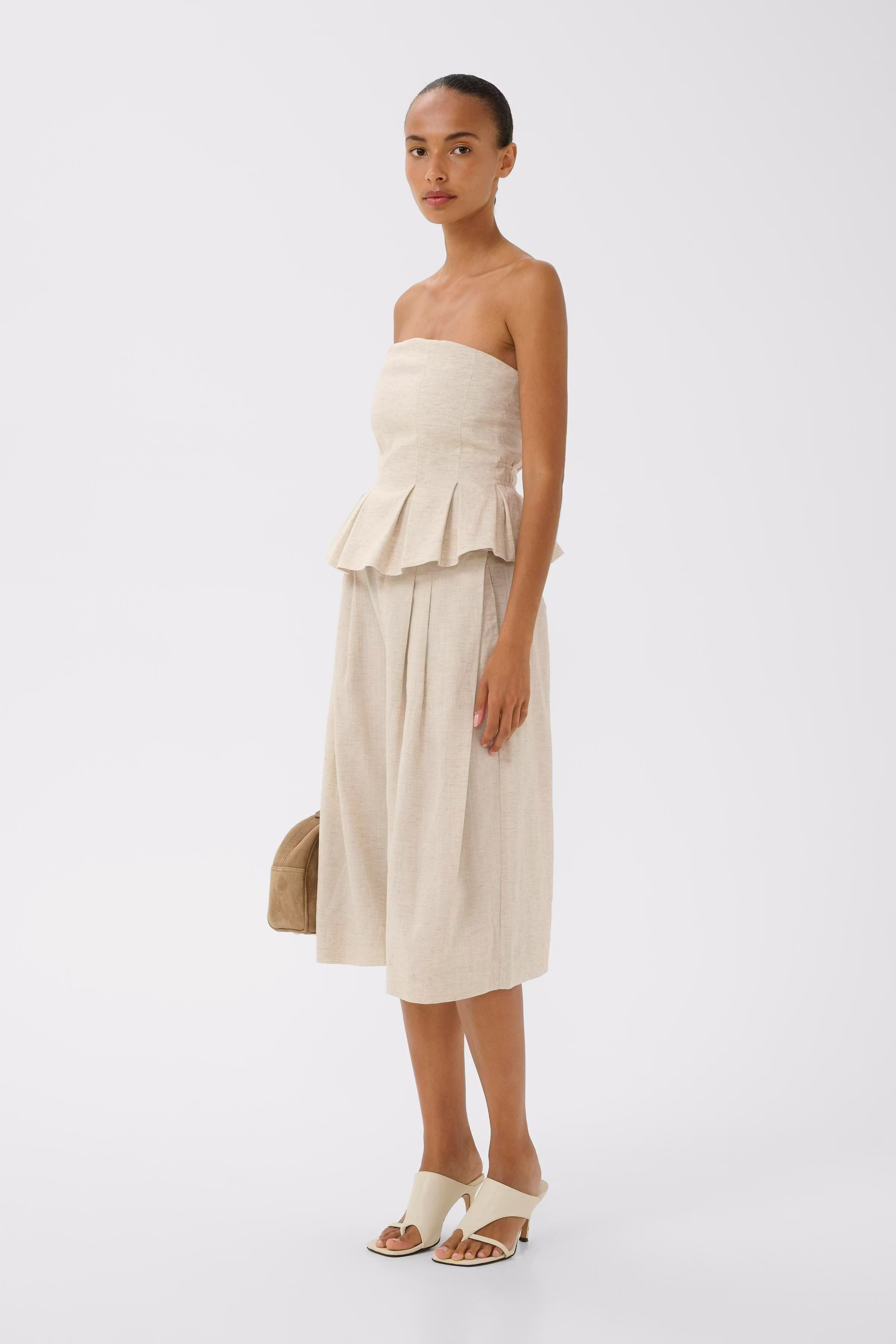 GZriava Shorts LOOKBOOK FRONT 10911253-107203