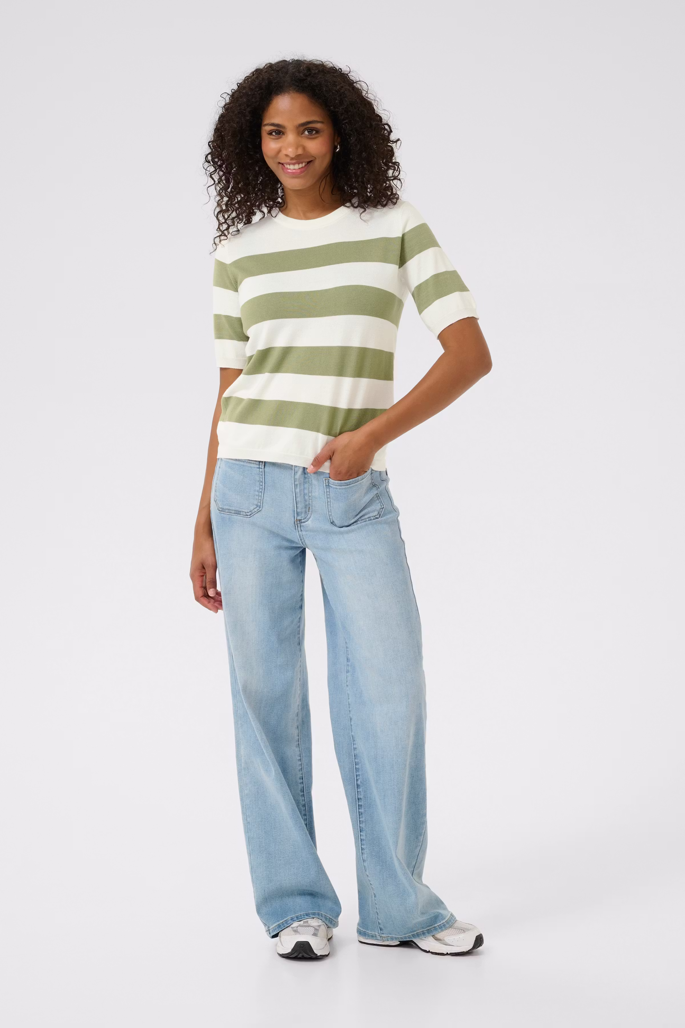 KAlizza Pullover LOOKBOOK FRONT 10508410-108106