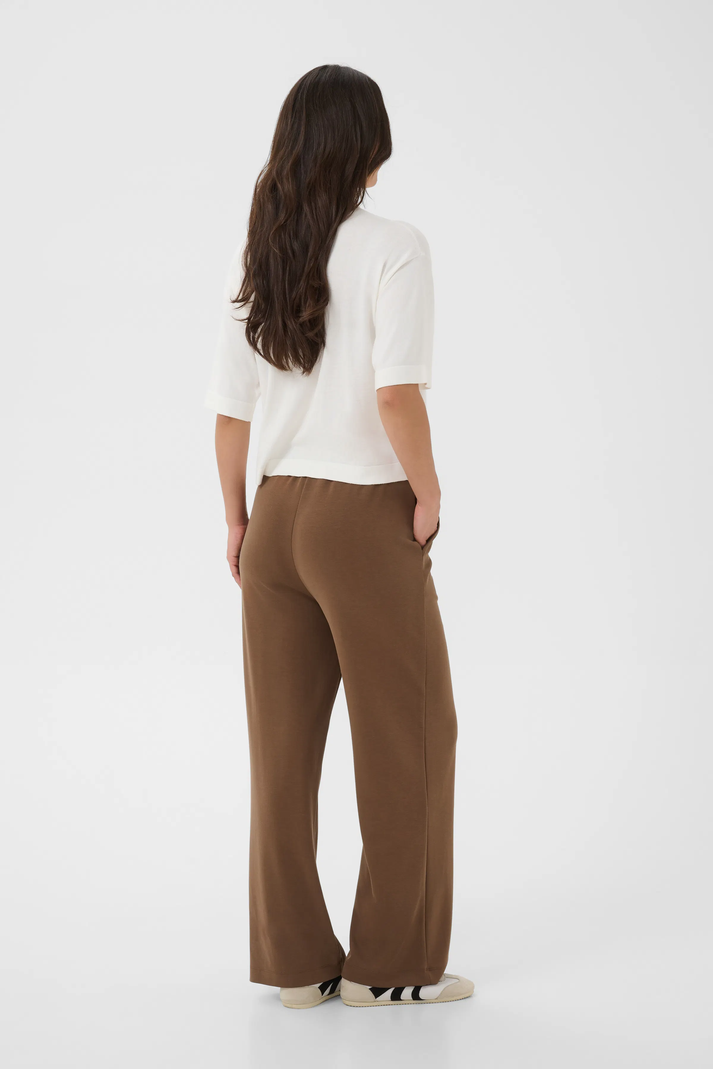 KAannie Bukser LOOKBOOK BACK 10512245-191116