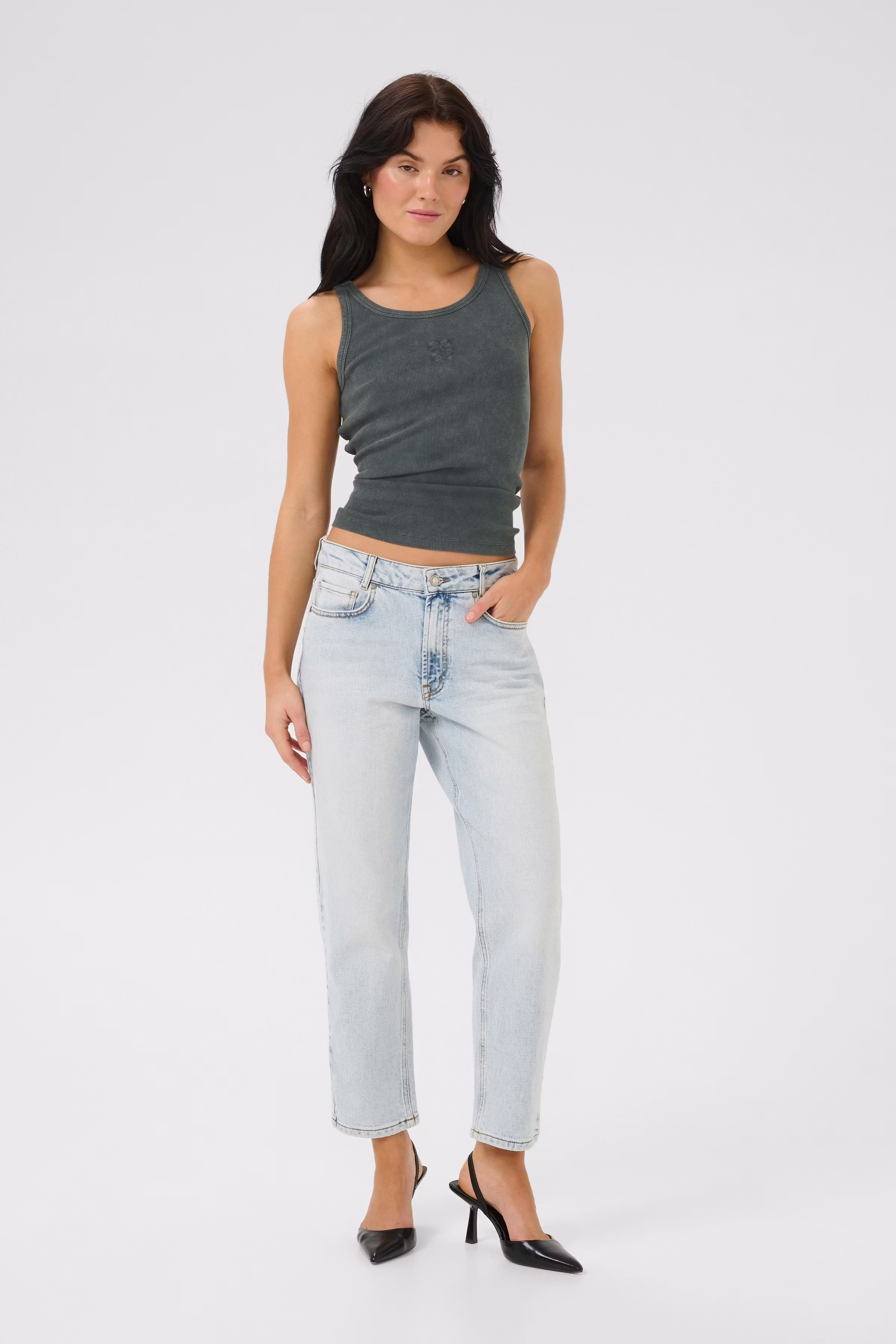 08 THE MANDY TOP LOOKBOOK FRONT 10704858-100069