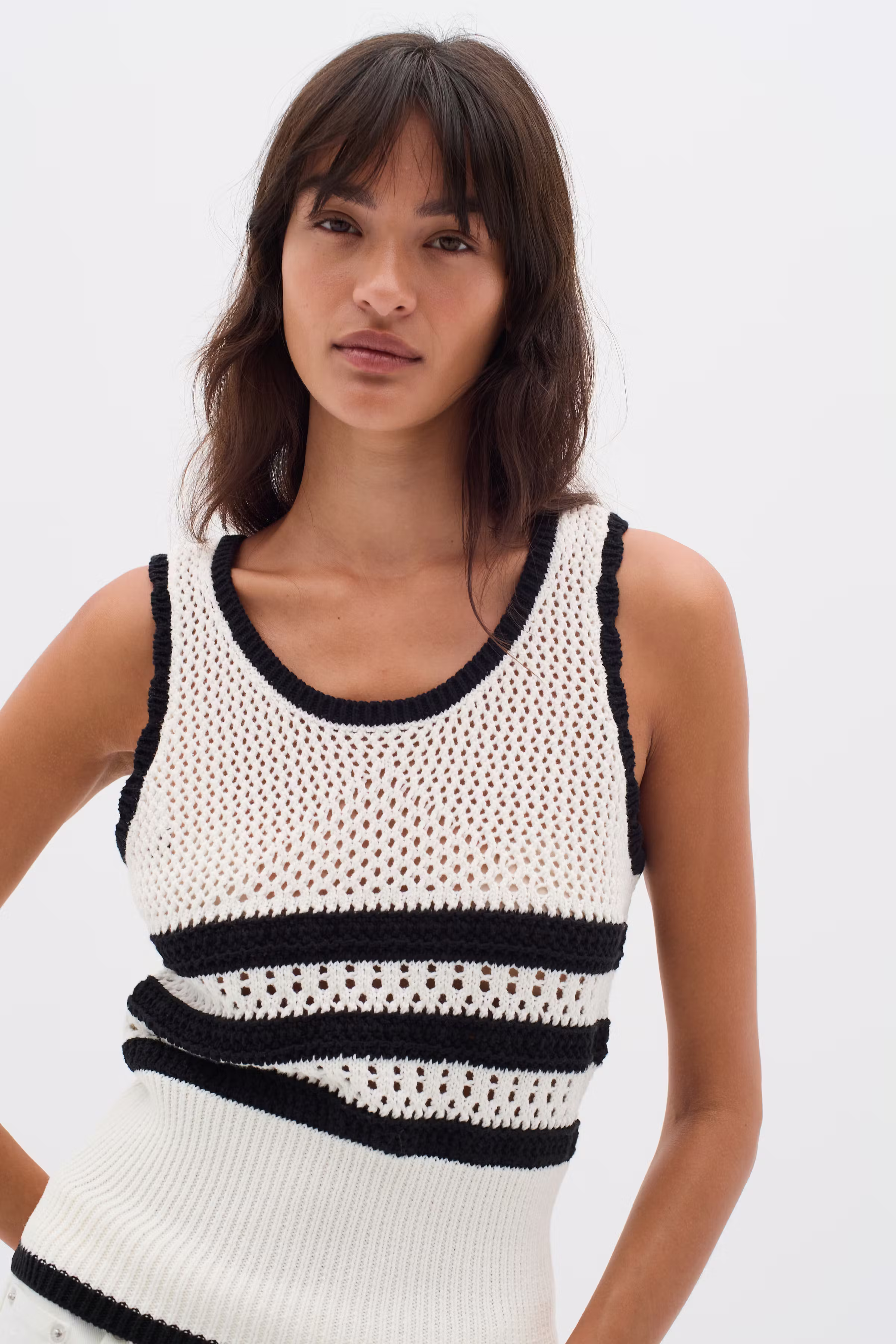 YancyIW Pullover LOOKBOOK FRONT 30110449-300027