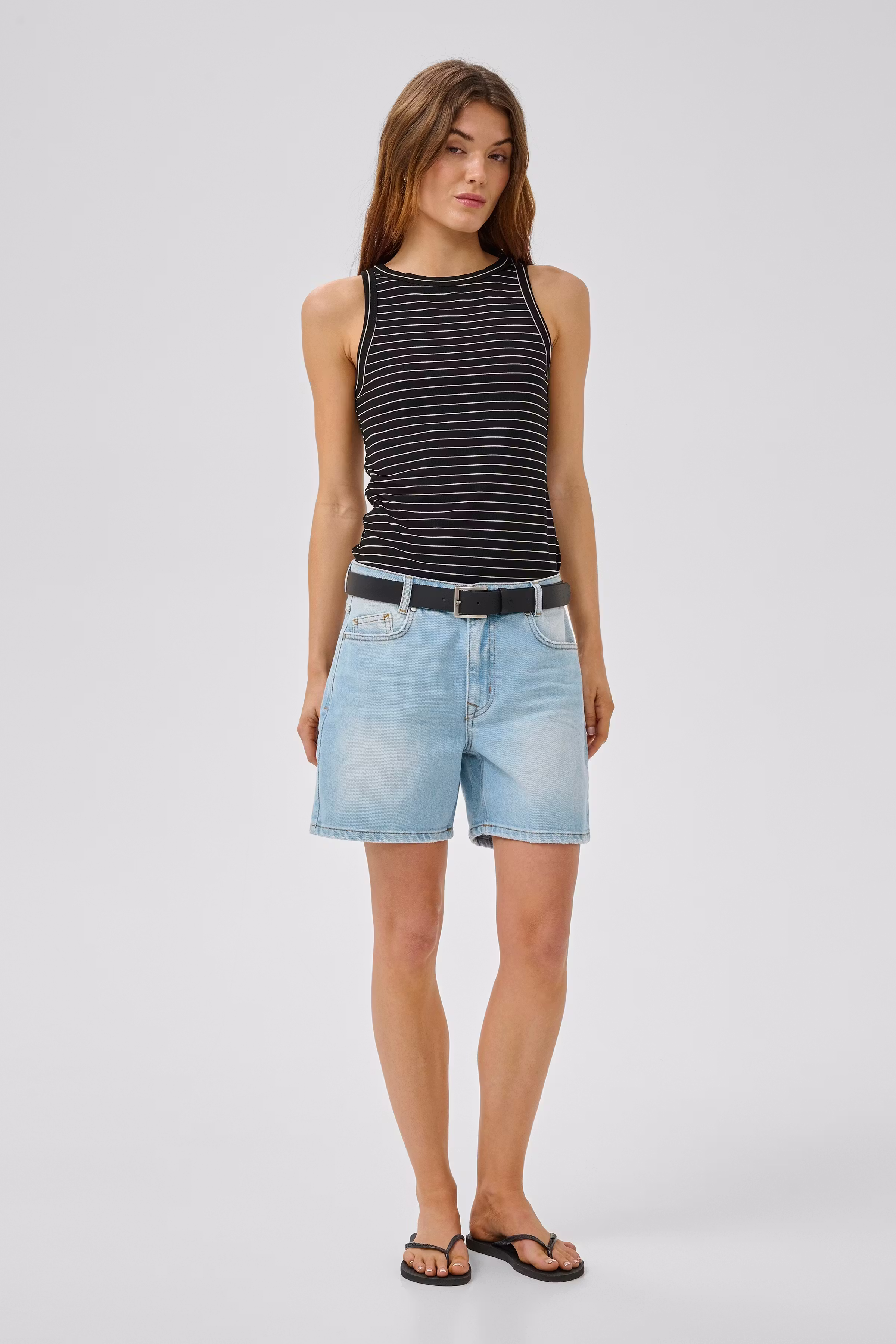 LucyMW Shorts LOOKBOOK FRONT 10704295-109491