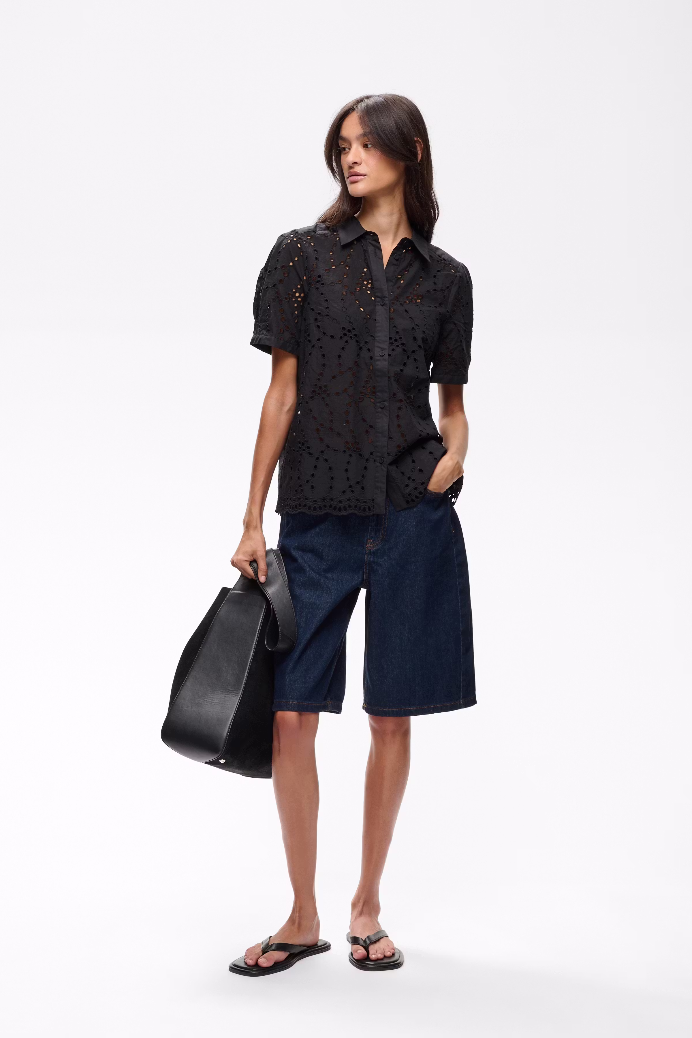 CaithIW Shirt LOOKBOOK FRONT 30111283-194008